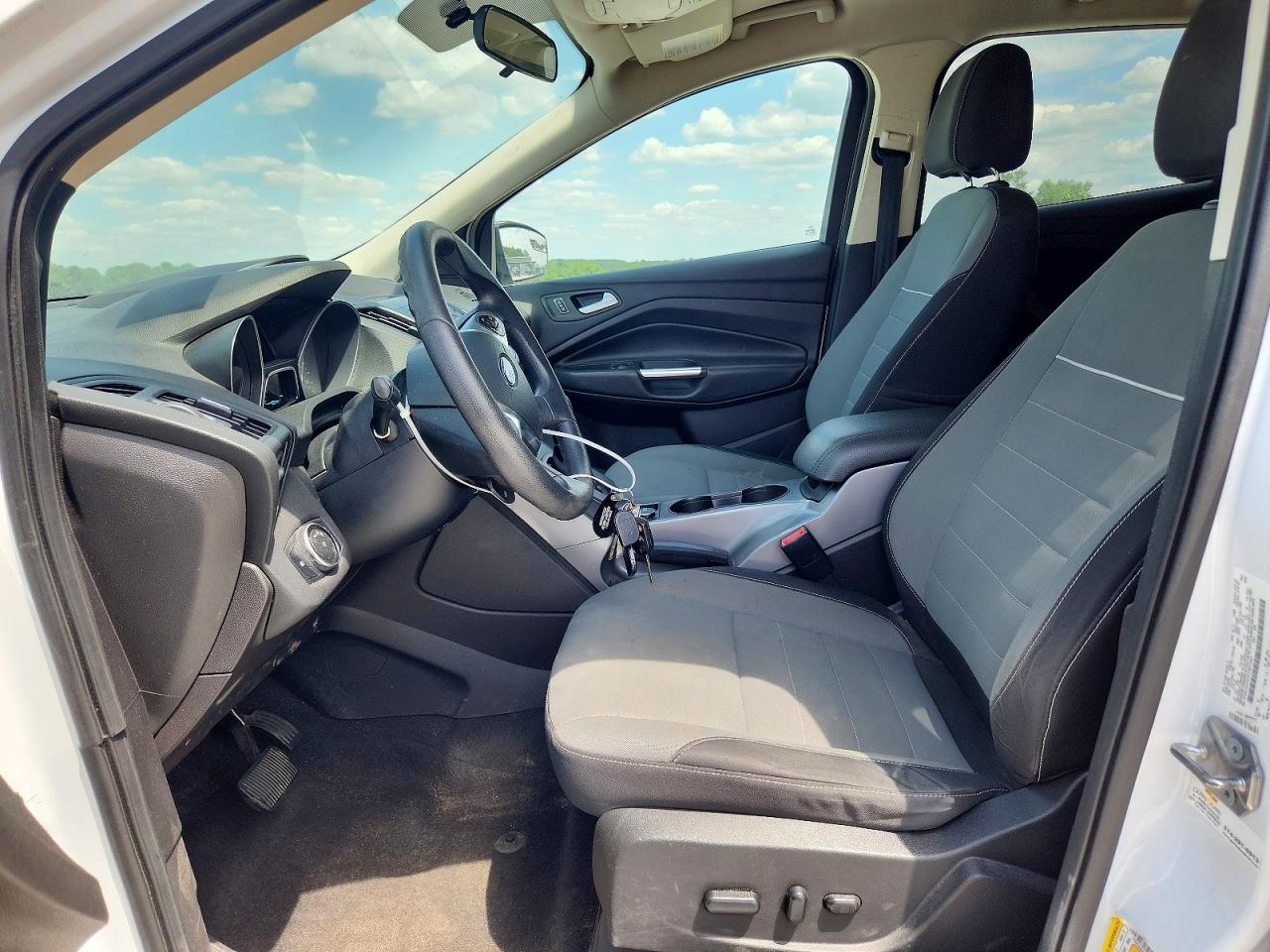 2015 Ford Escape Se White vin: 1FMCU0GX3FUB71391
