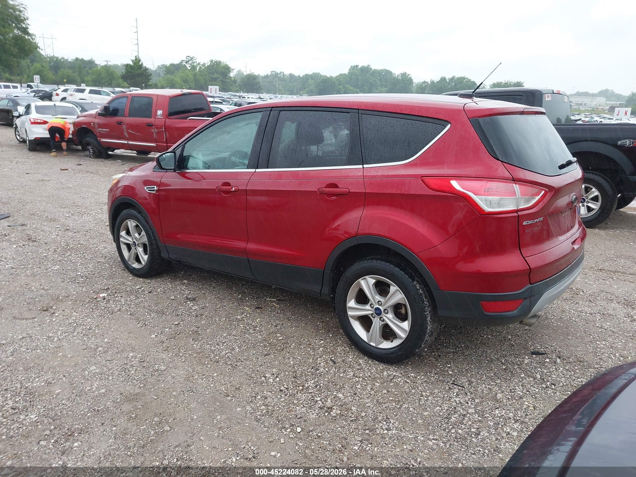 2015 Ford Escape Se Красный vin: 1FMCU0GX3FUB92600