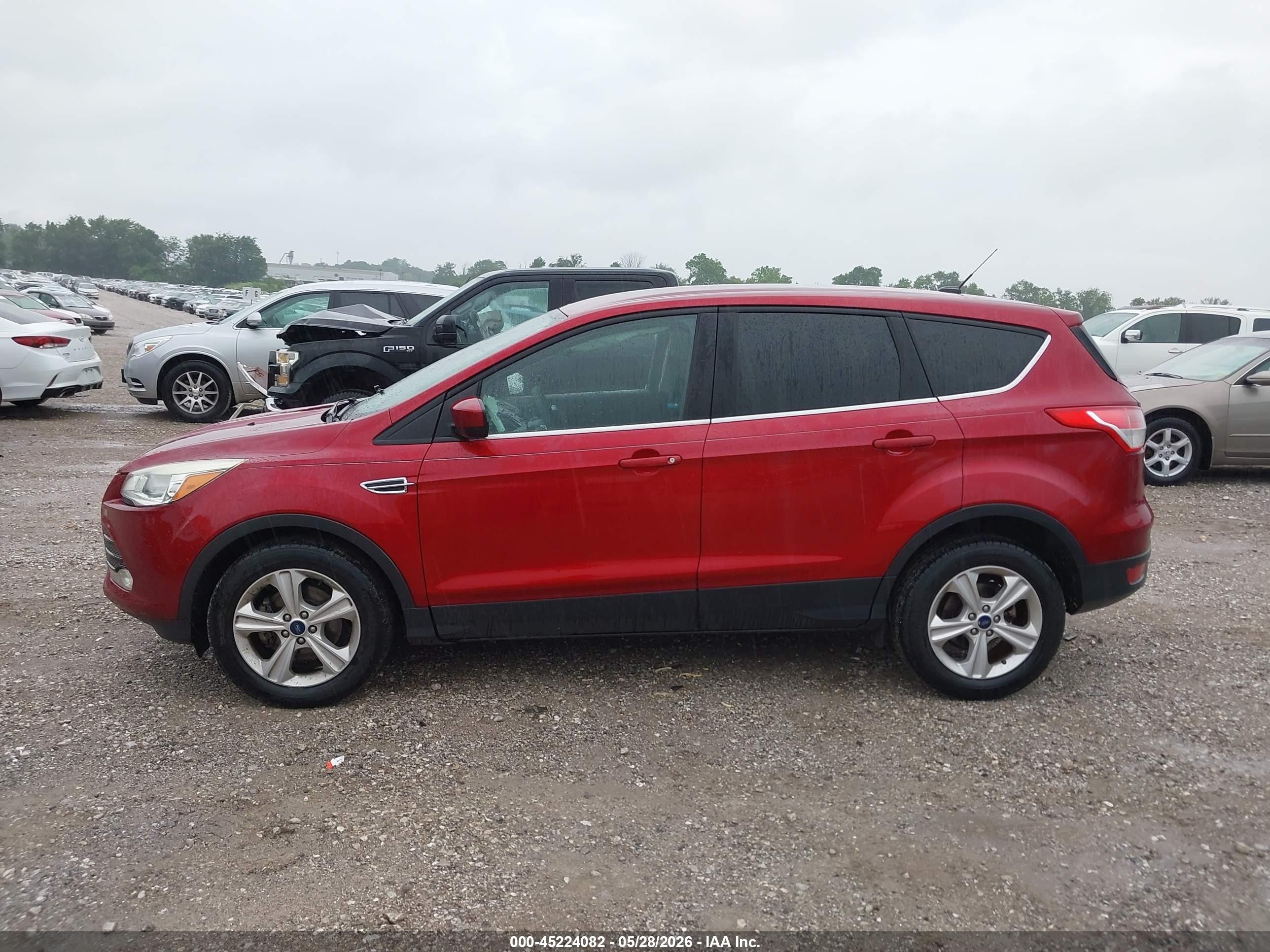 2015 Ford Escape Se Красный vin: 1FMCU0GX3FUB92600