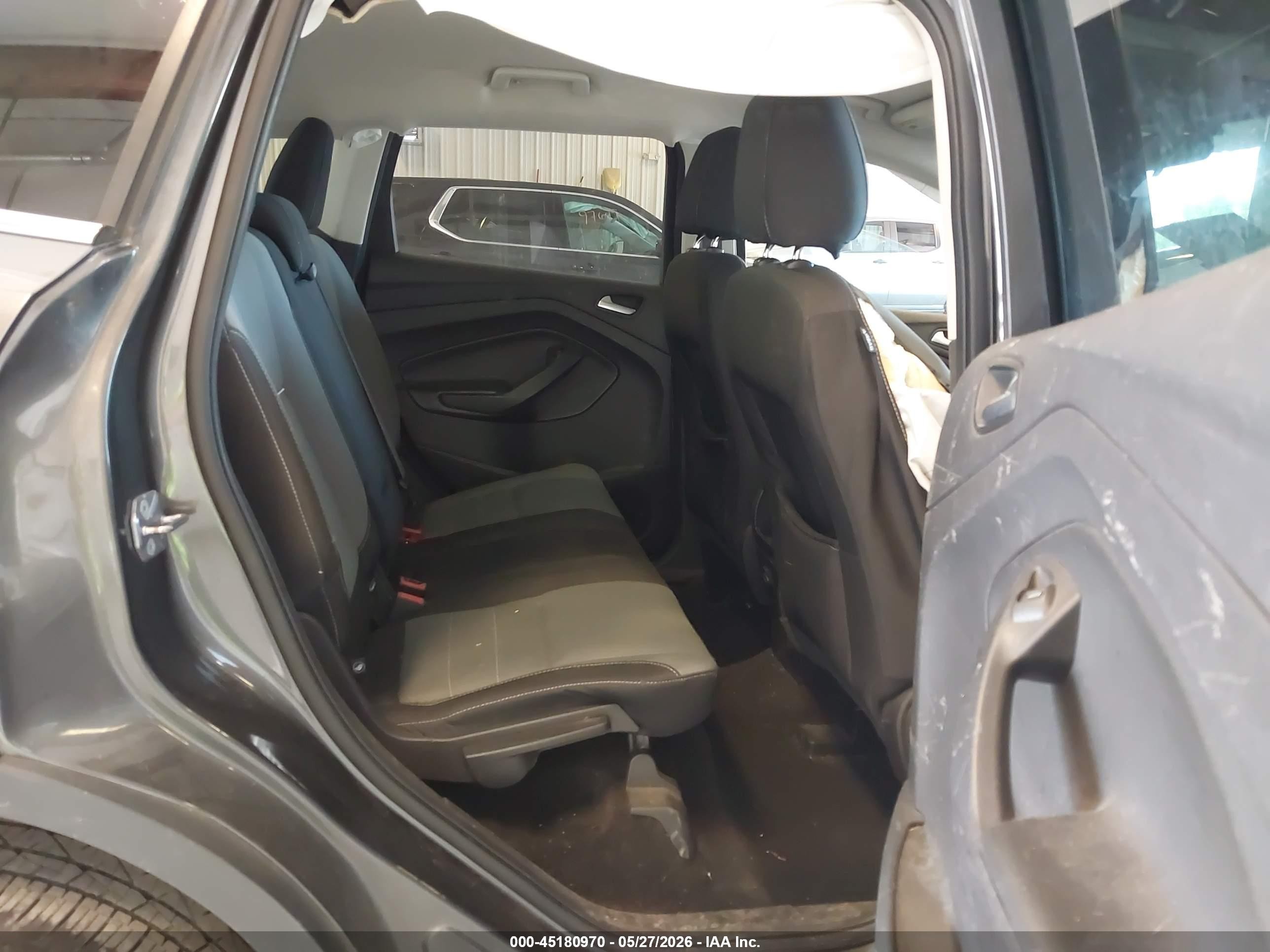 2015 Ford Escape Se Серый vin: 1FMCU0GX3FUC60362