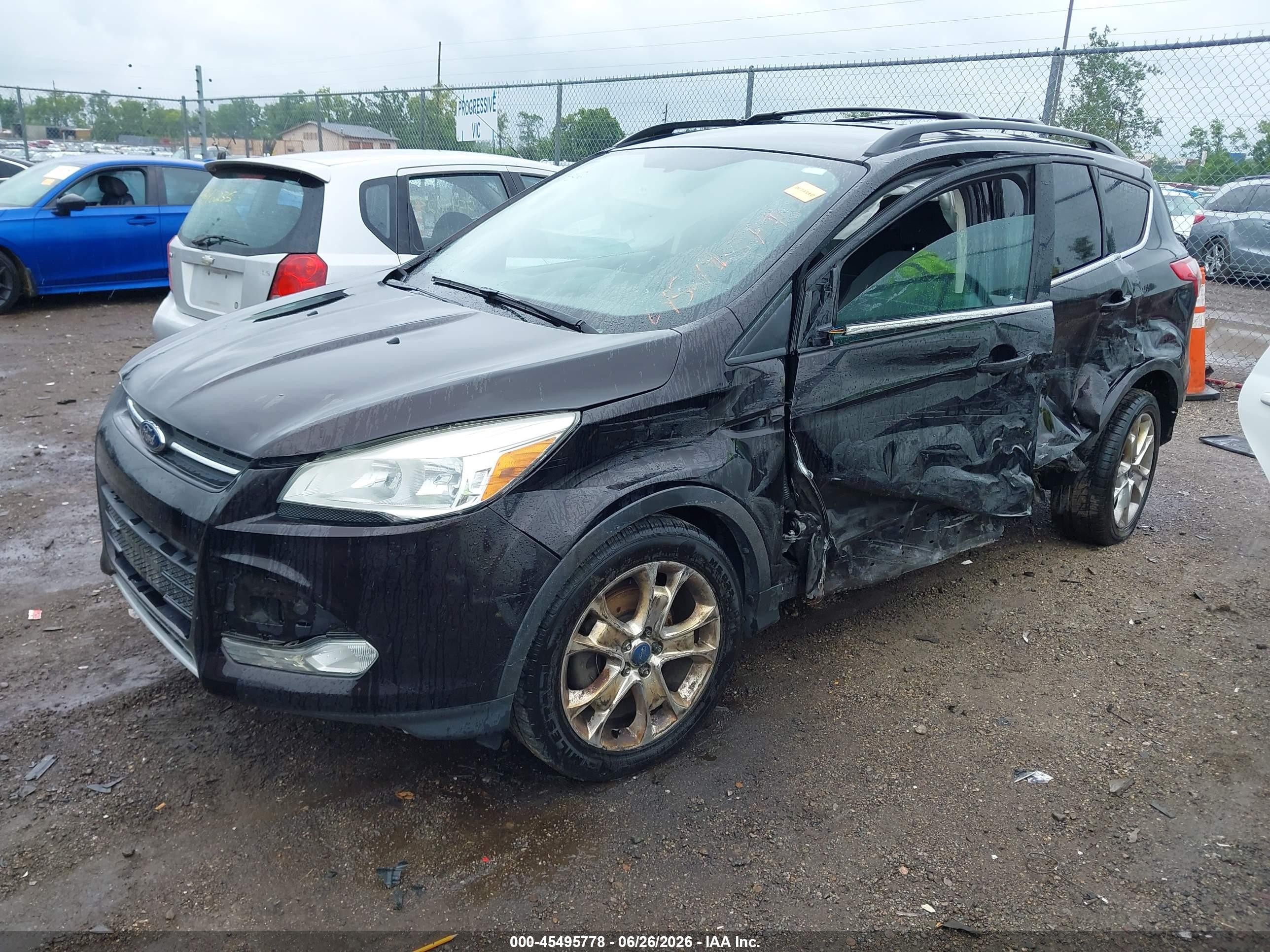 2013 Ford Escape Se Черный vin: 1FMCU0GX4DUB69937