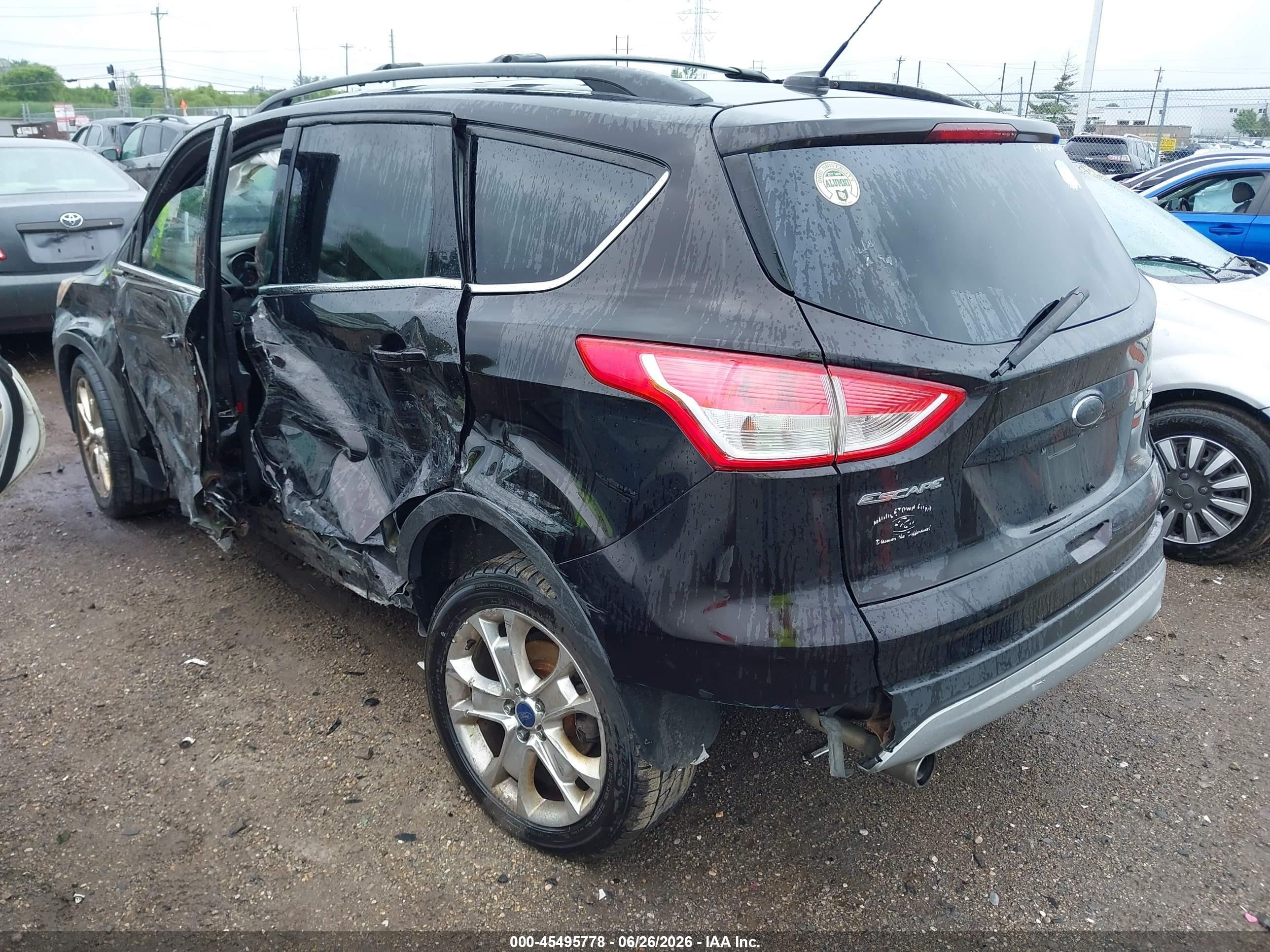 2013 Ford Escape Se Черный vin: 1FMCU0GX4DUB69937