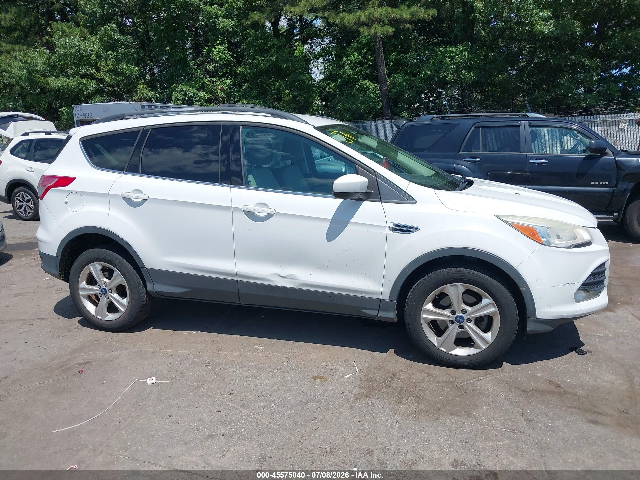 2013 Ford Escape Se White vin: 1FMCU0GX4DUC67821