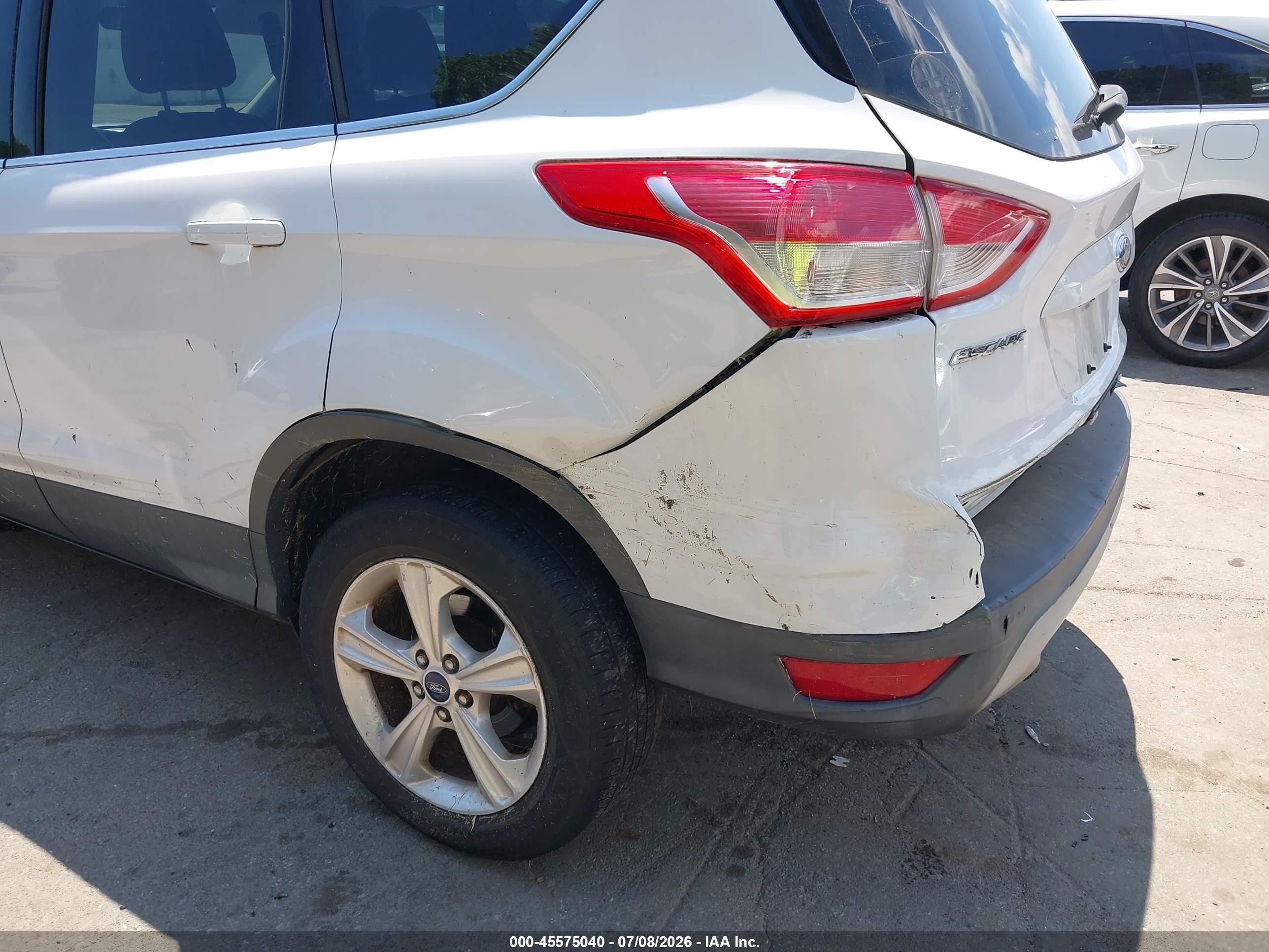 2013 Ford Escape Se White vin: 1FMCU0GX4DUC67821