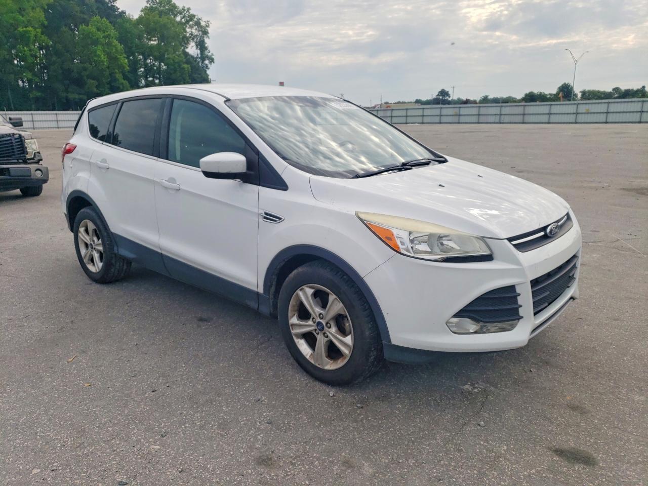 2014 Ford Escape Se White vin: 1FMCU0GX4EUA02396