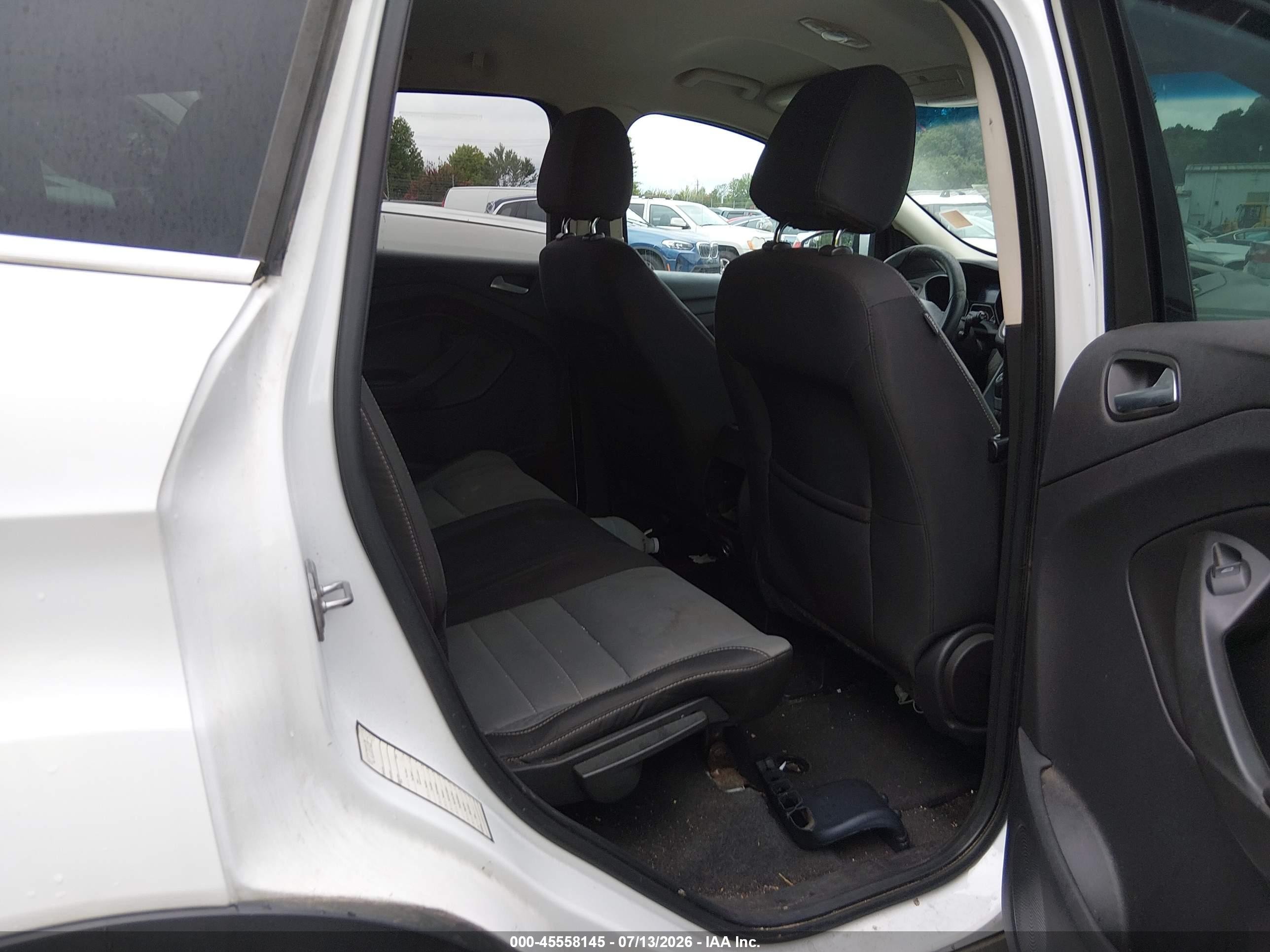 2014 Ford Escape Se Белый vin: 1FMCU0GX4EUA23703