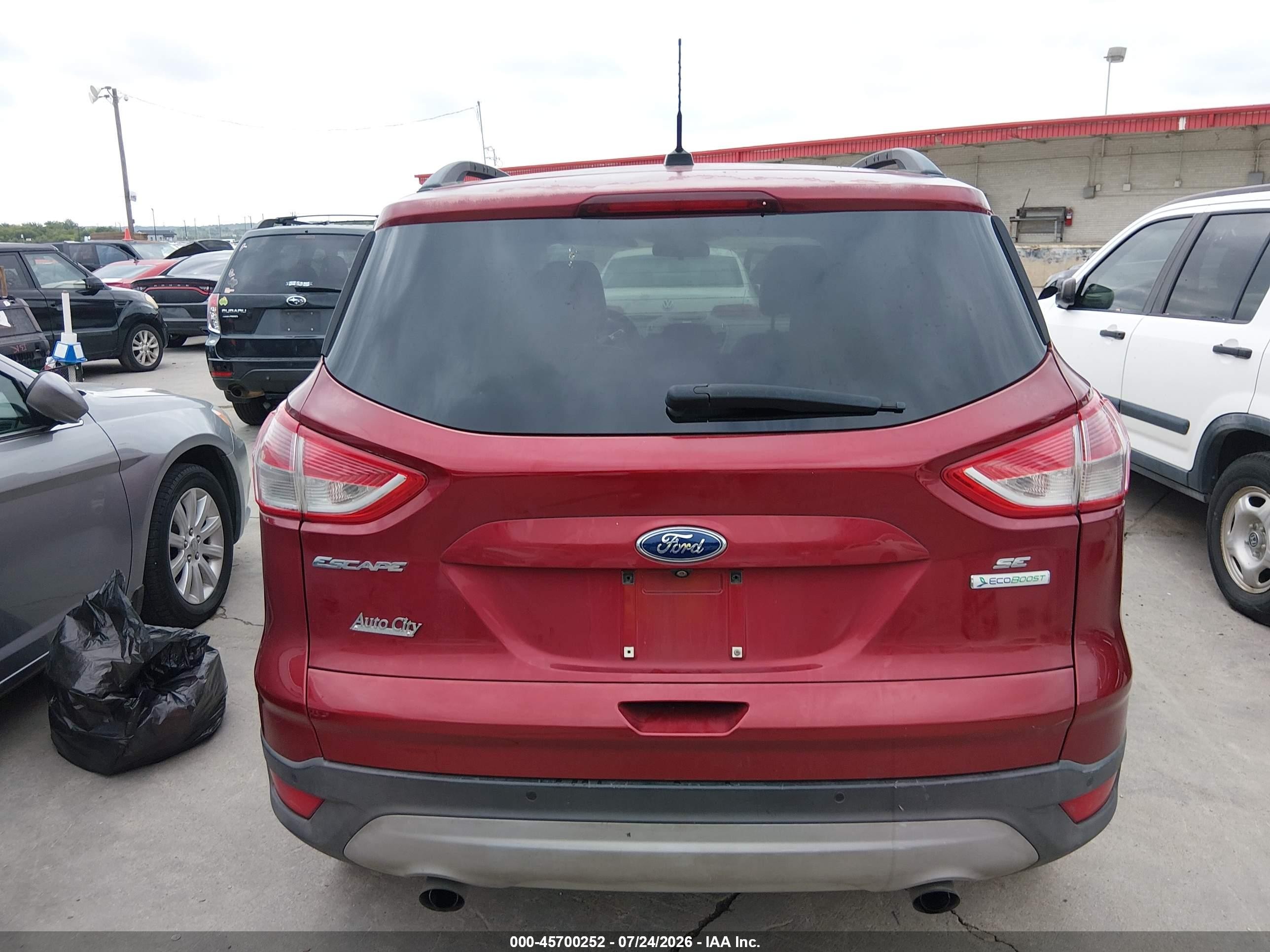 2014 Ford Escape Se Красный vin: 1FMCU0GX4EUB15474