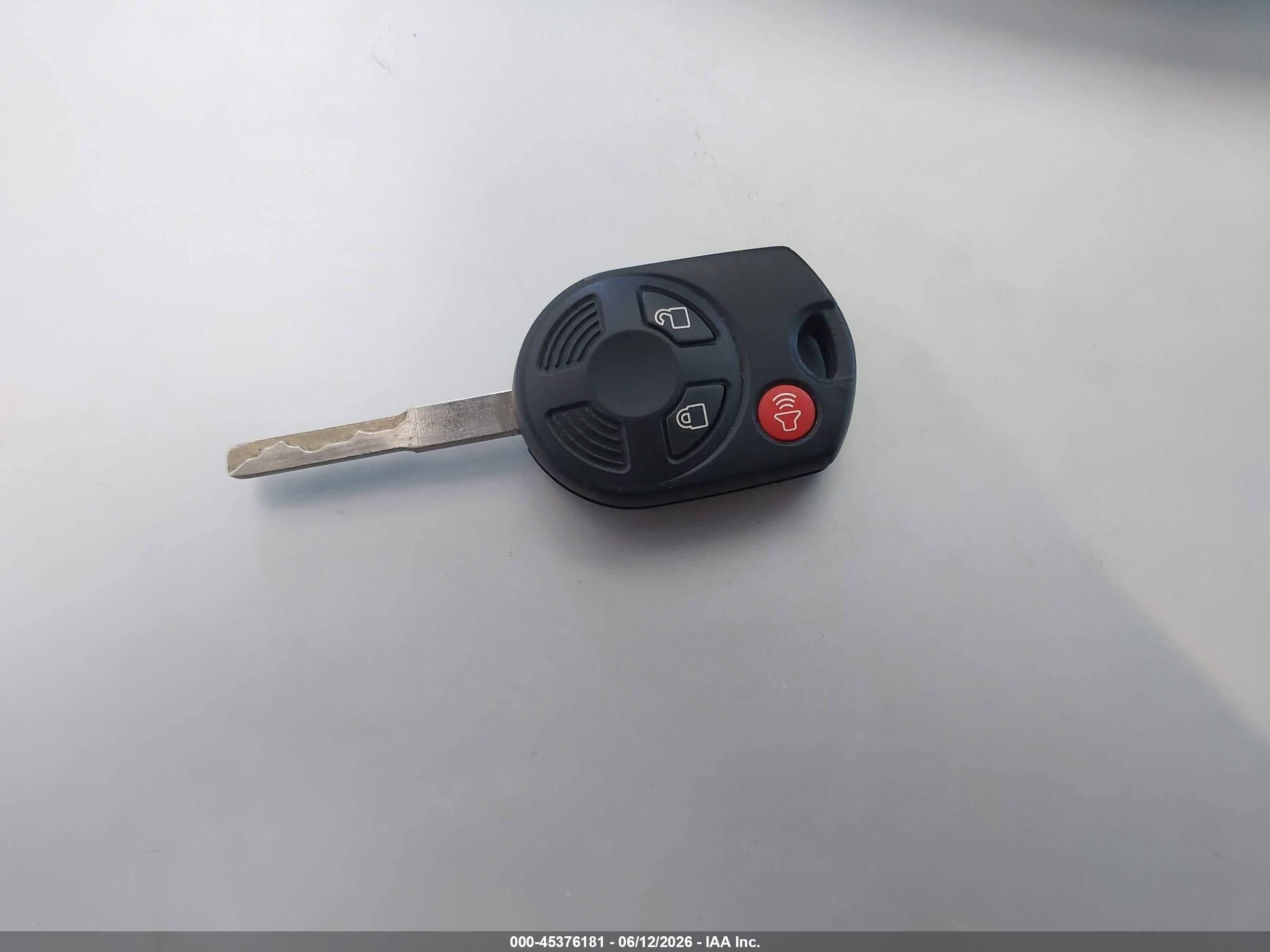 2014 Ford Escape Se Черный vin: 1FMCU0GX4EUB25728