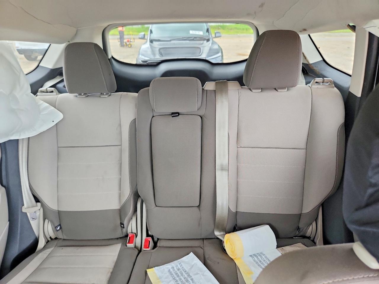 2014 Ford Escape Se Серебряный vin: 1FMCU0GX4EUB55618