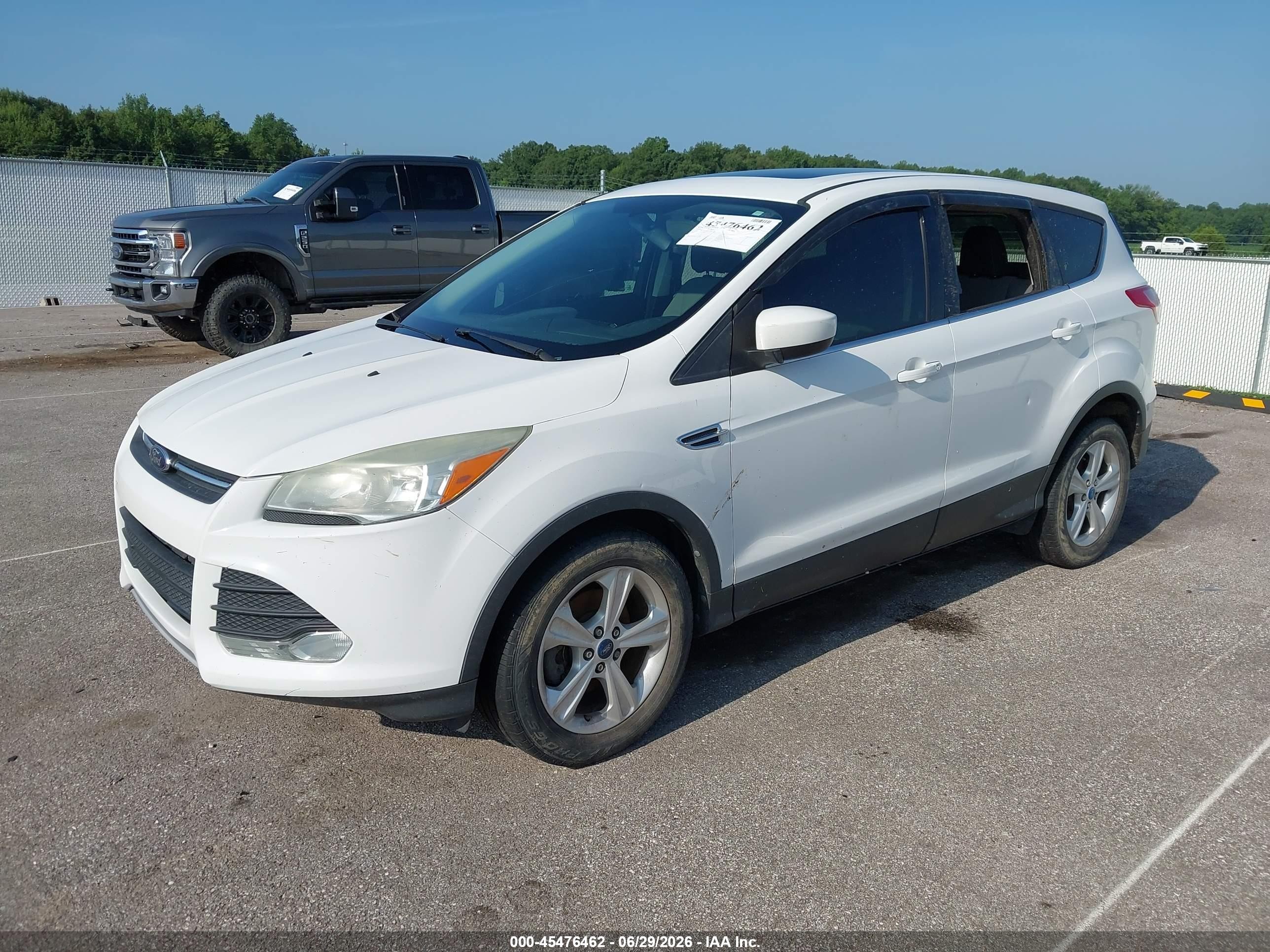 2014 Ford Escape Se White vin: 1FMCU0GX4EUB84178