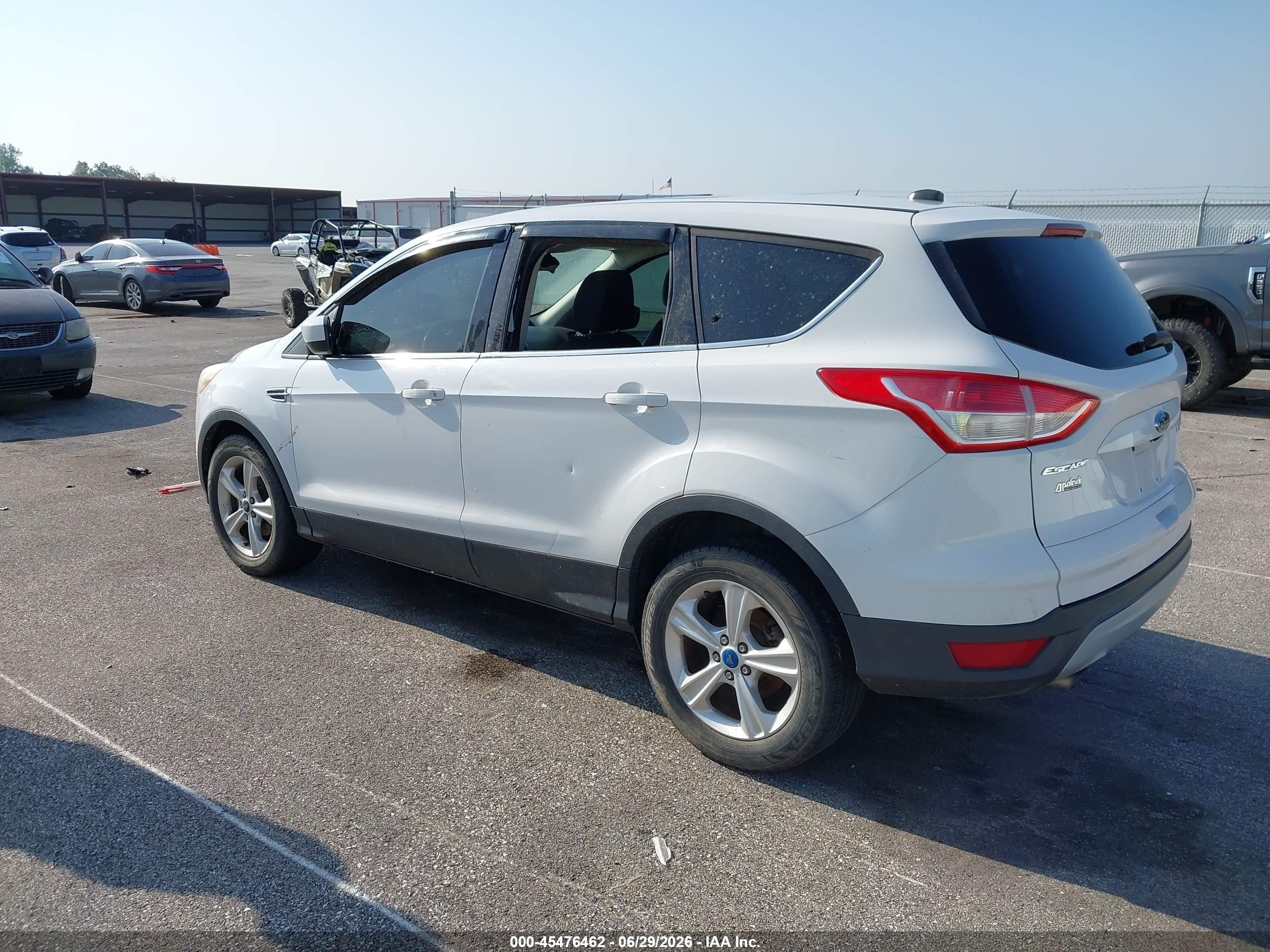 2014 Ford Escape Se White vin: 1FMCU0GX4EUB84178