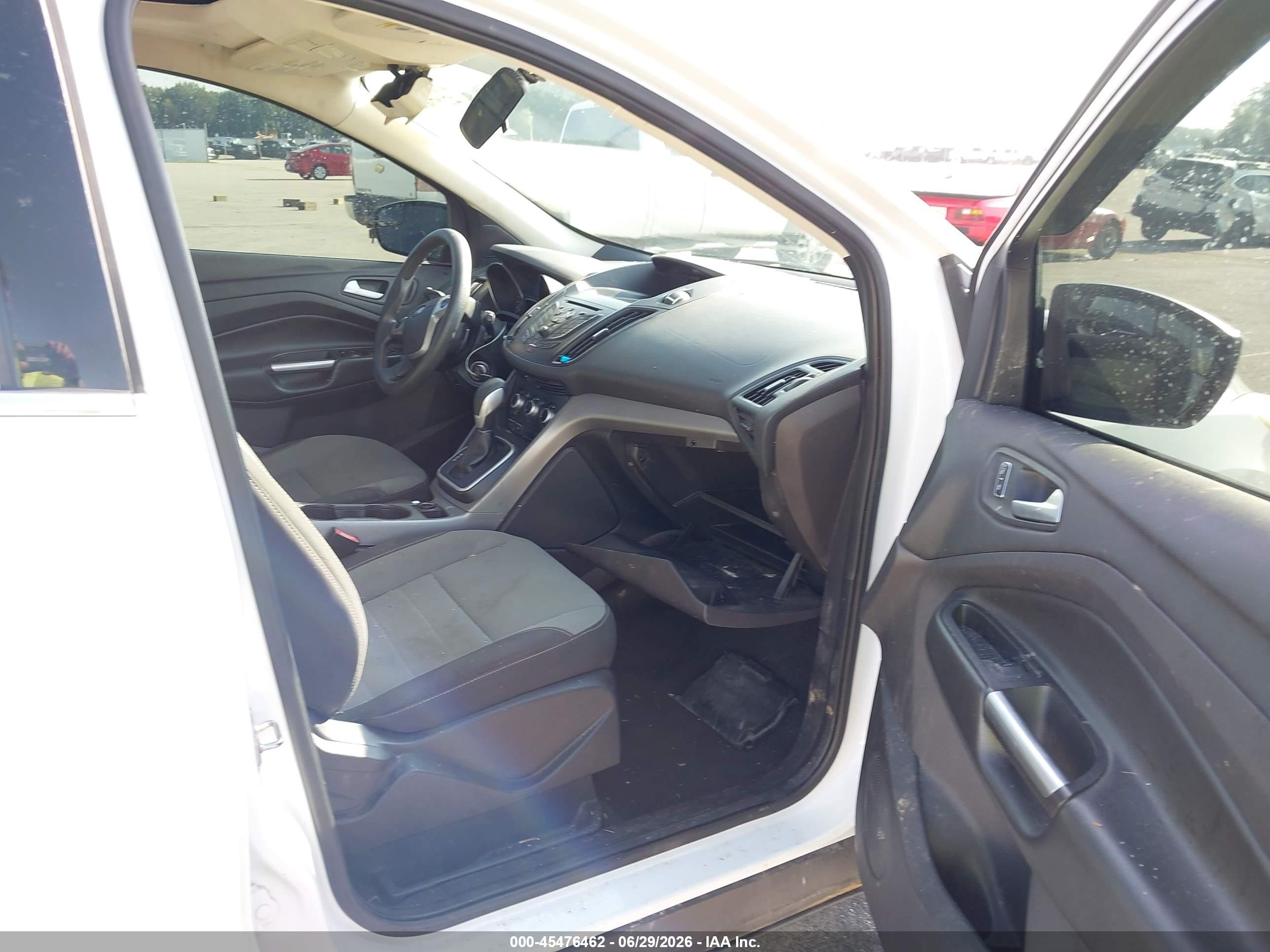 2014 Ford Escape Se White vin: 1FMCU0GX4EUB84178
