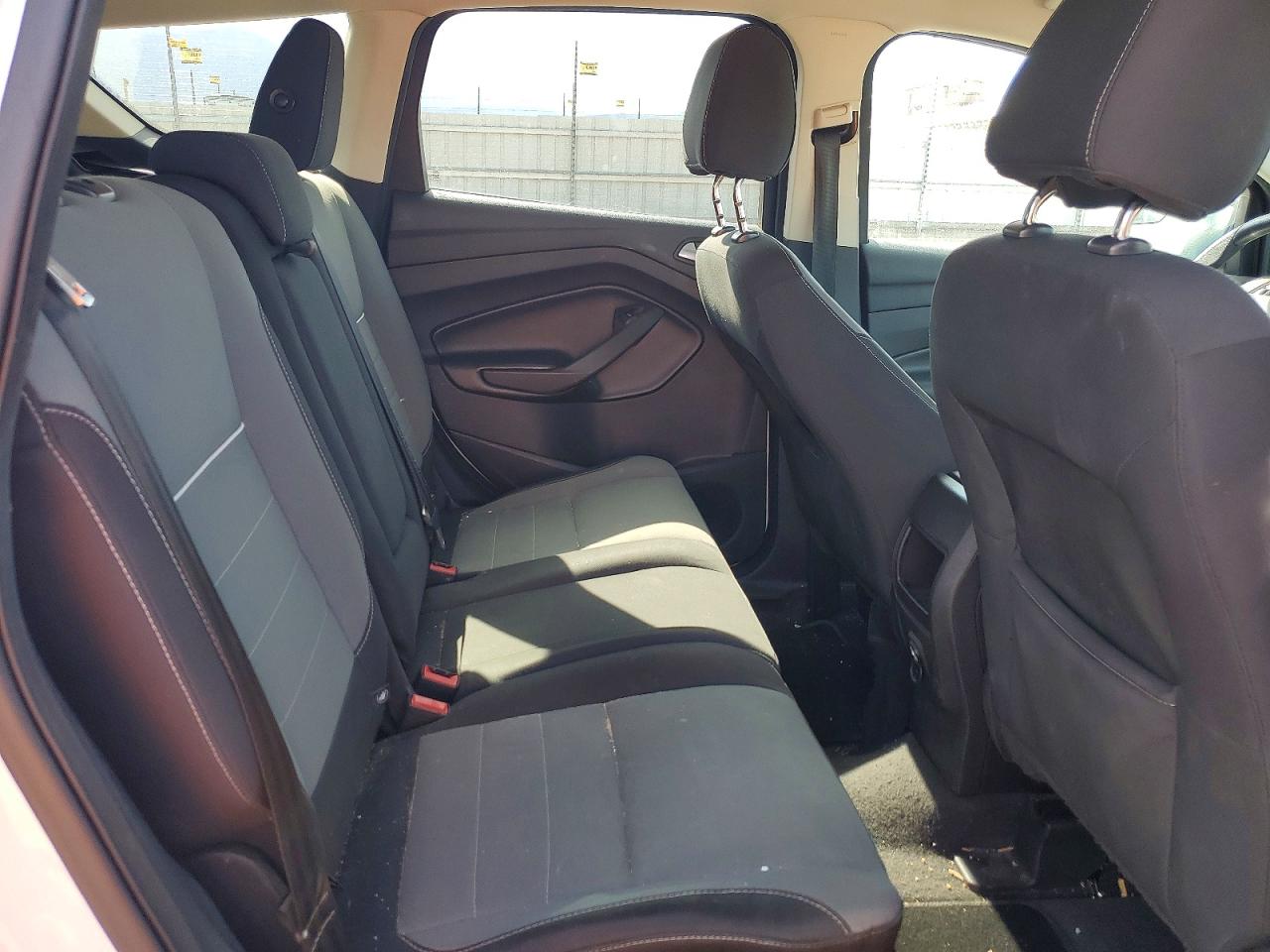 2014 Ford Escape Se White vin: 1FMCU0GX4EUB99652