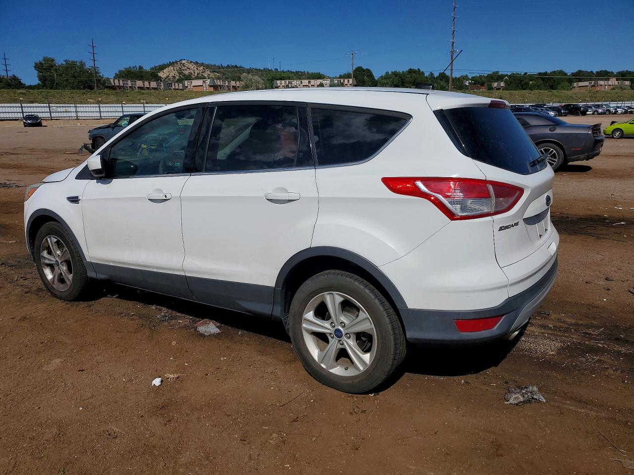 2014 Ford Escape Se White vin: 1FMCU0GX4EUB99652