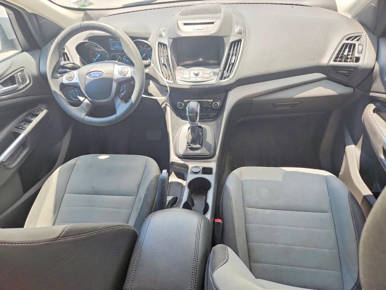 2014 Ford Escape Se Серебряный vin: 1FMCU0GX4EUC16353