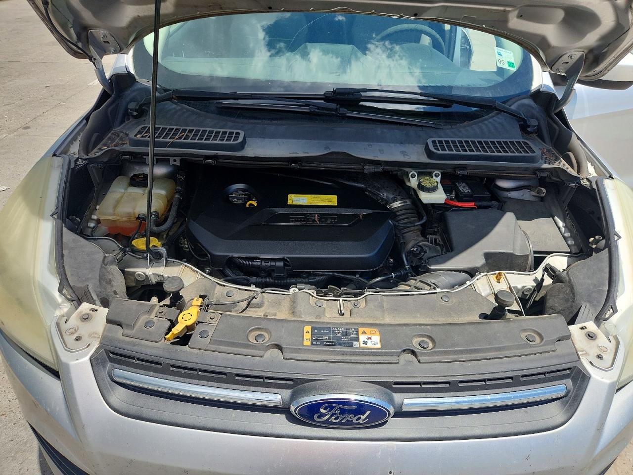 2014 Ford Escape Se Серебряный vin: 1FMCU0GX4EUC16353