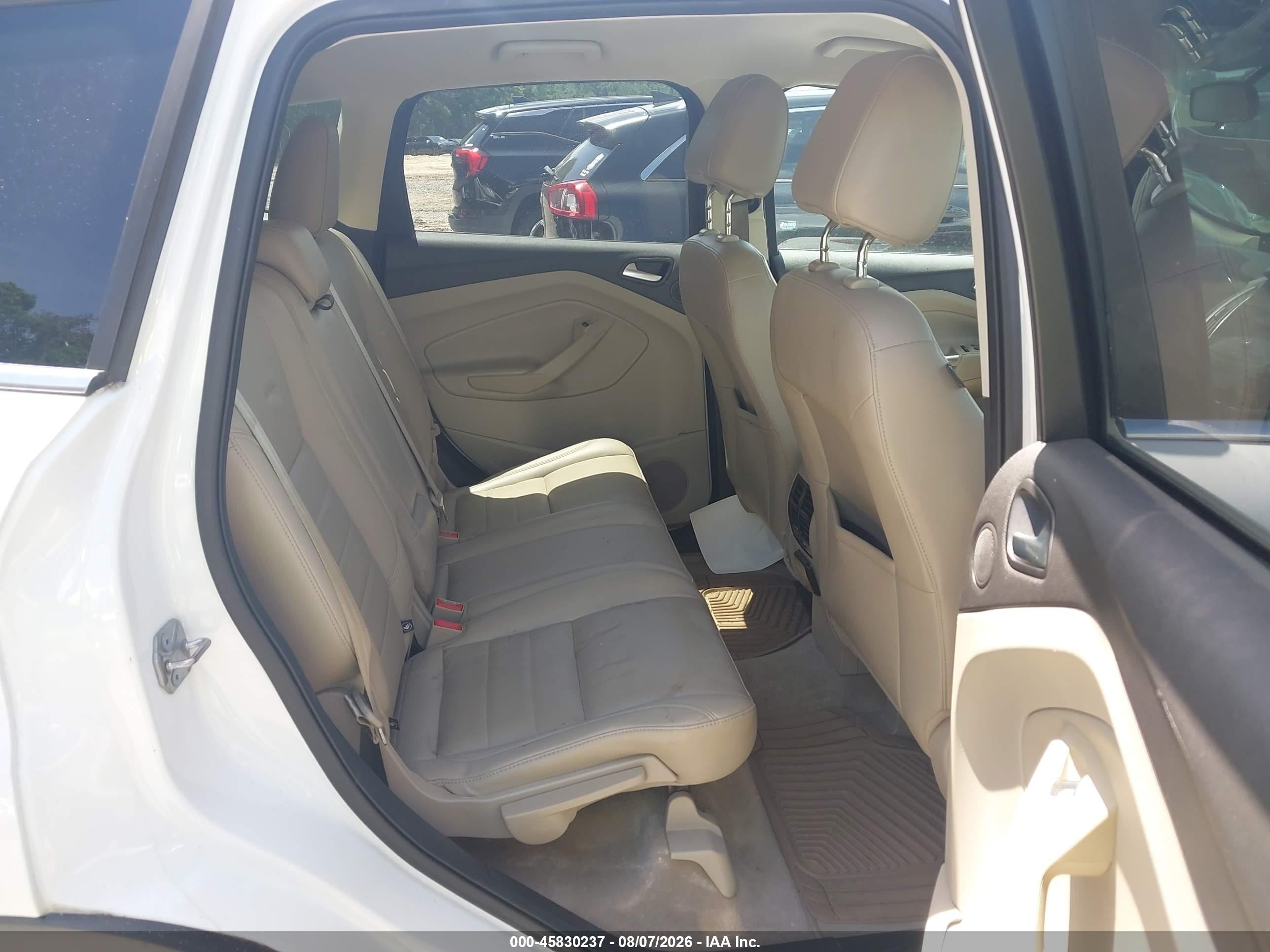 2015 Ford Escape Se White vin: 1FMCU0GX4FUB55653