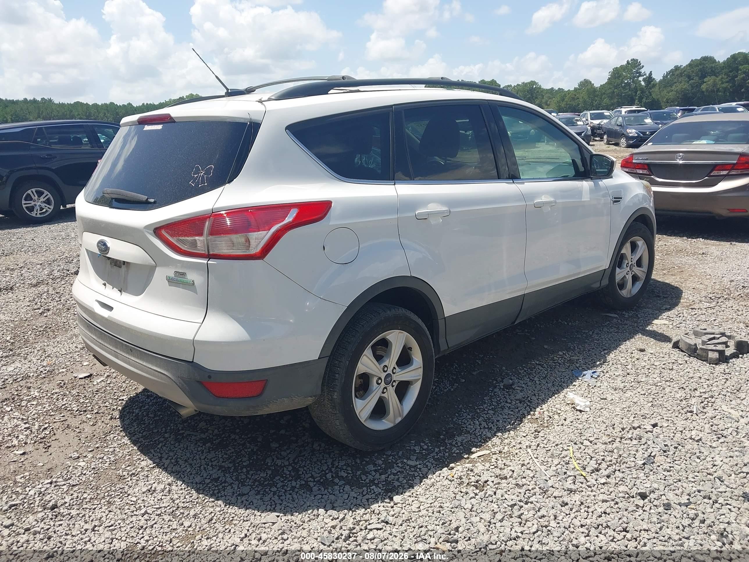 2015 Ford Escape Se White vin: 1FMCU0GX4FUB55653