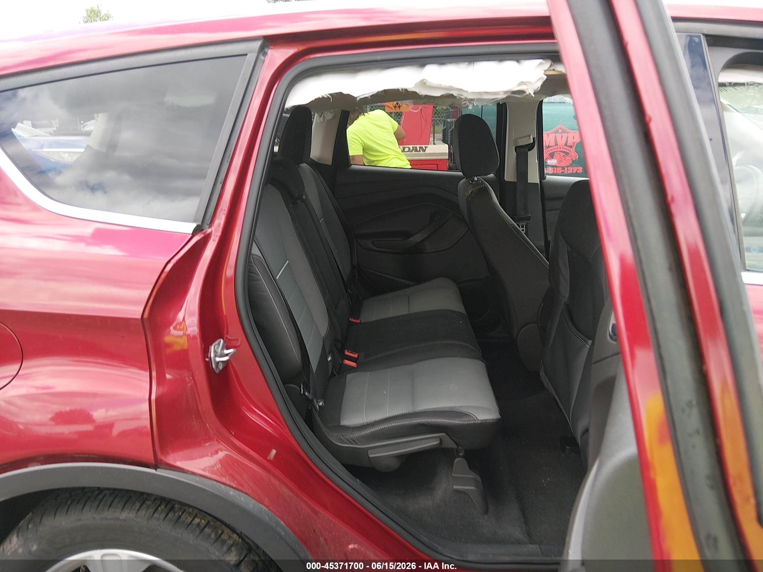 2015 Ford Escape Se Red vin: 1FMCU0GX4FUC34210