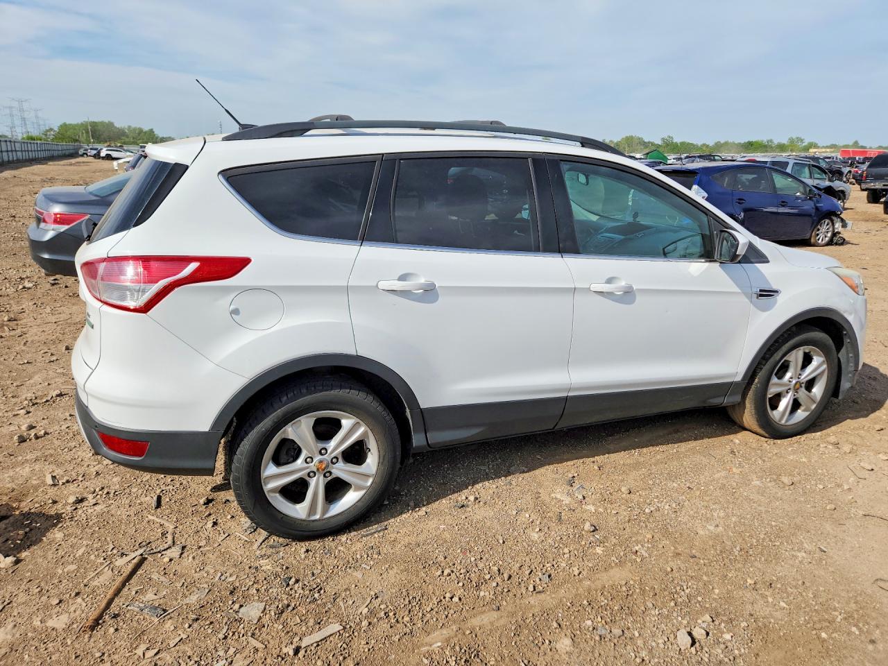 2013 Ford Escape Se White vin: 1FMCU0GX5DUA74299