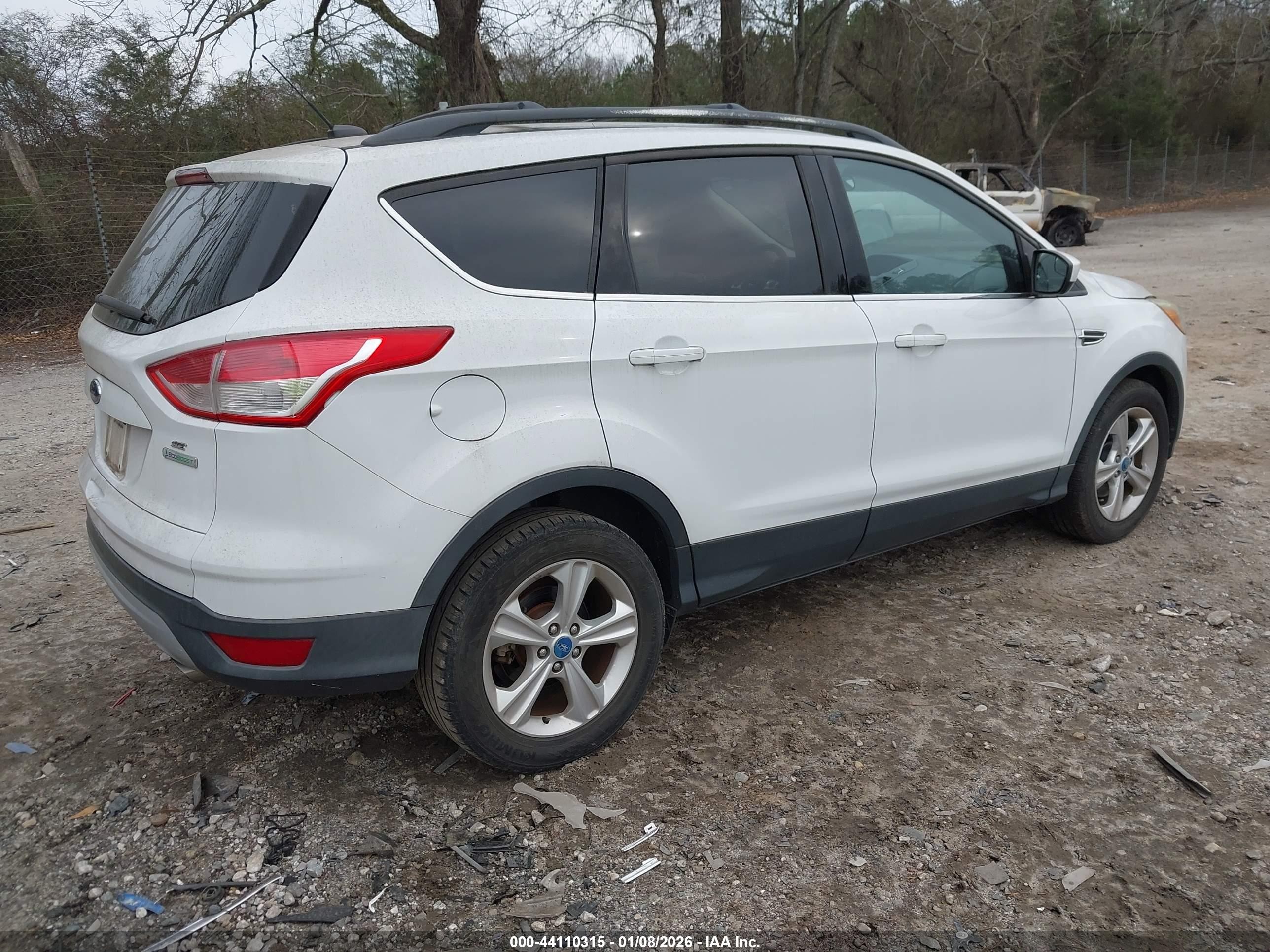 2013 Ford Escape Se White vin: 1FMCU0GX5DUC76110