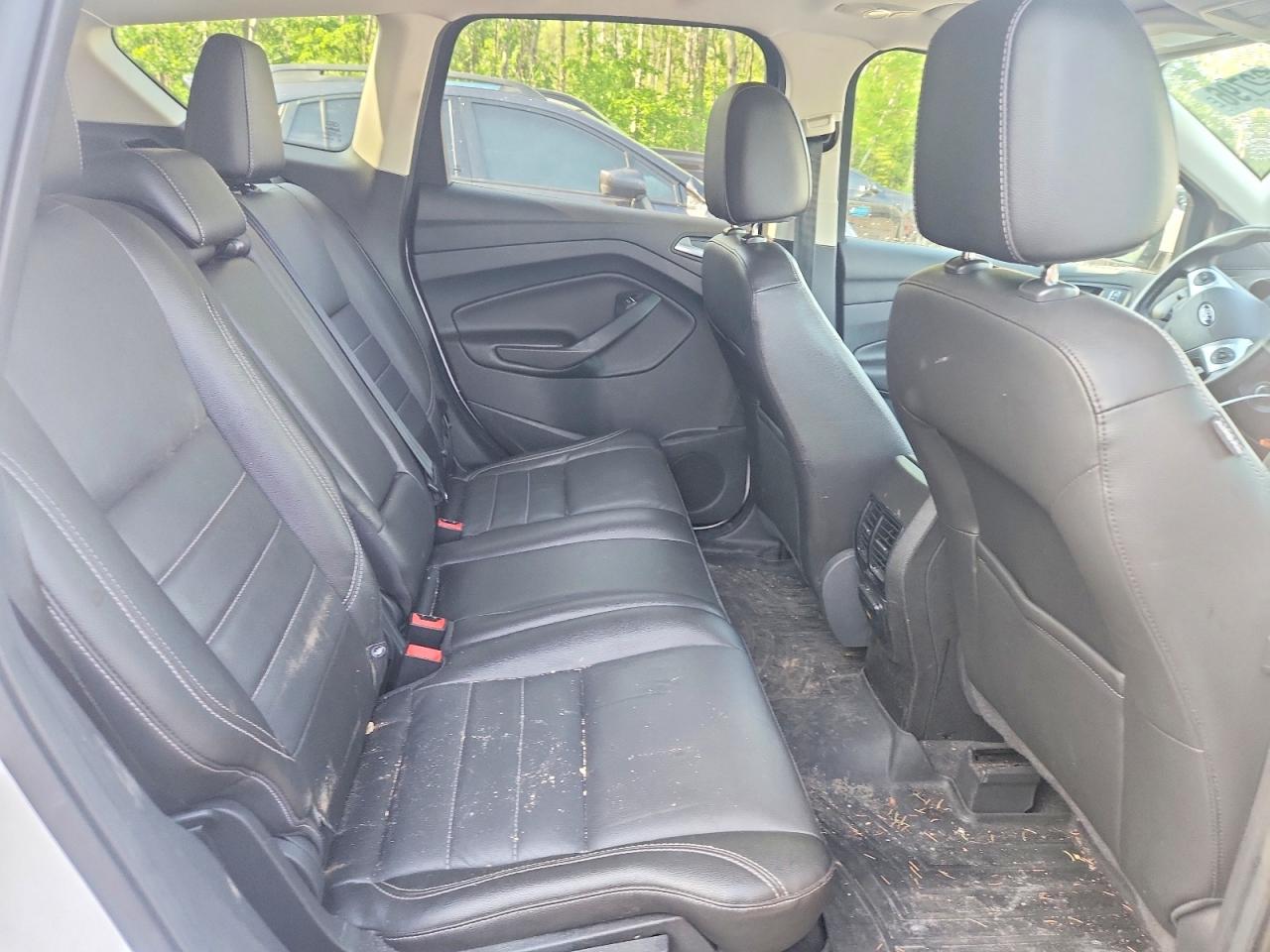 2013 Ford Escape Se Белый vin: 1FMCU0GX5DUD26648