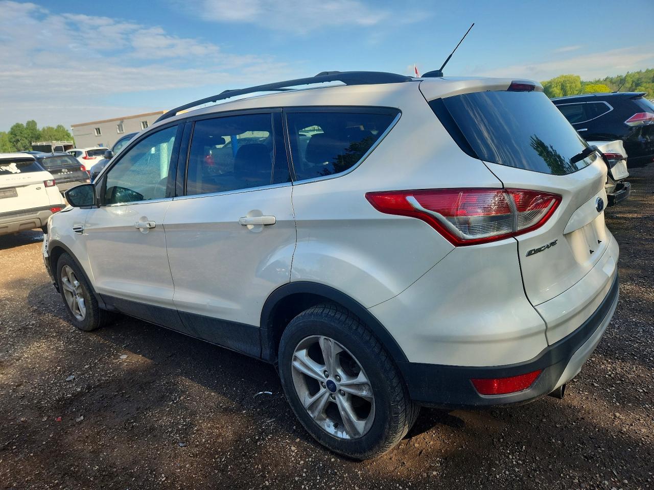 2013 Ford Escape Se Белый vin: 1FMCU0GX5DUD26648