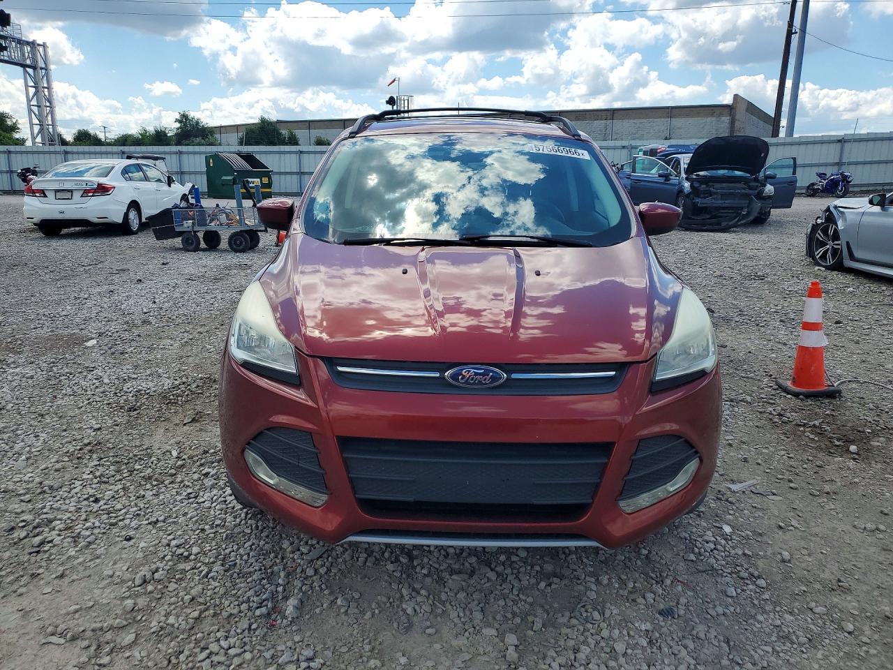 2014 Ford Escape Se Красный vin: 1FMCU0GX5EUB28475