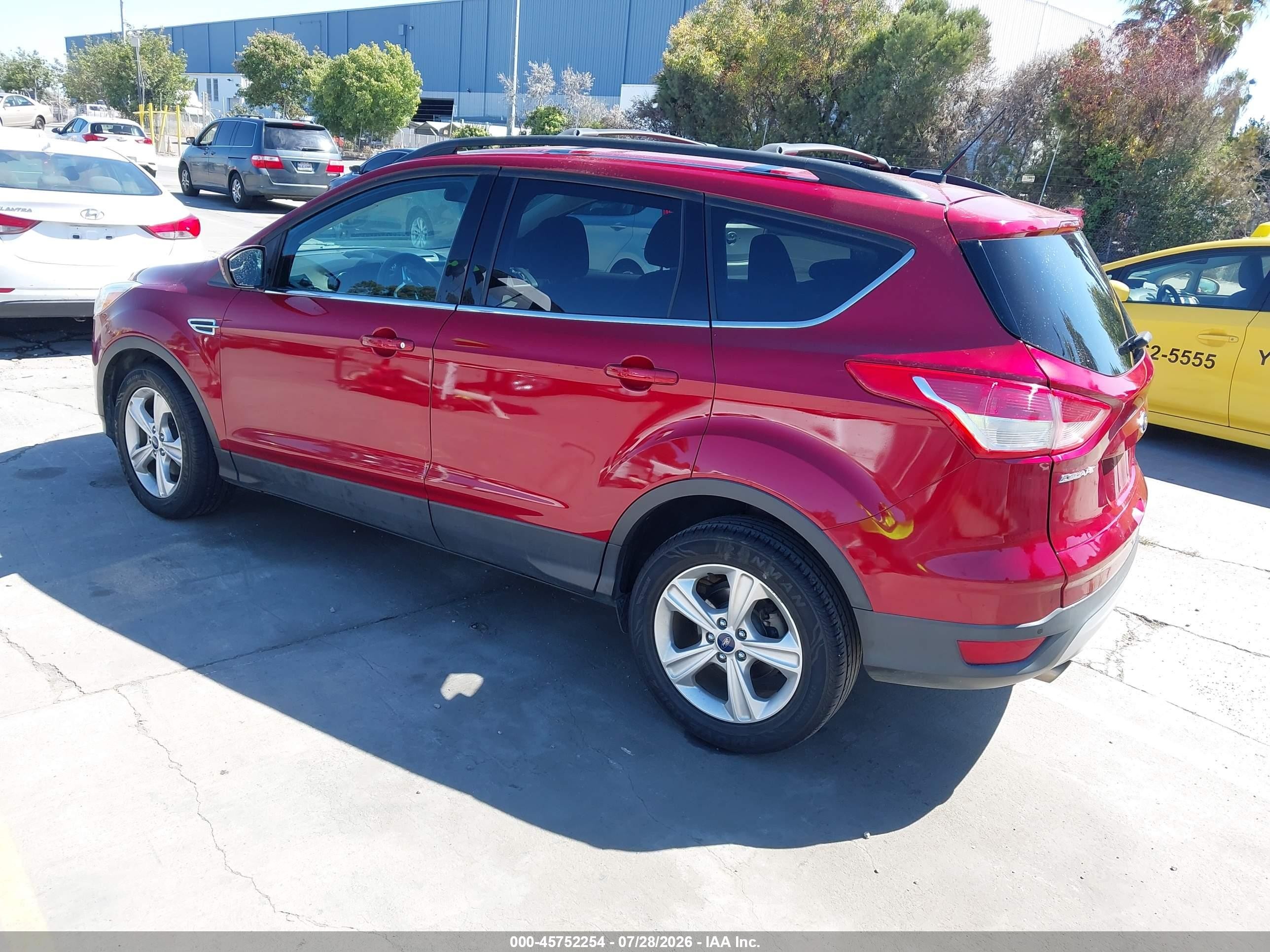 2014 Ford Escape Se Red vin: 1FMCU0GX5EUB47978