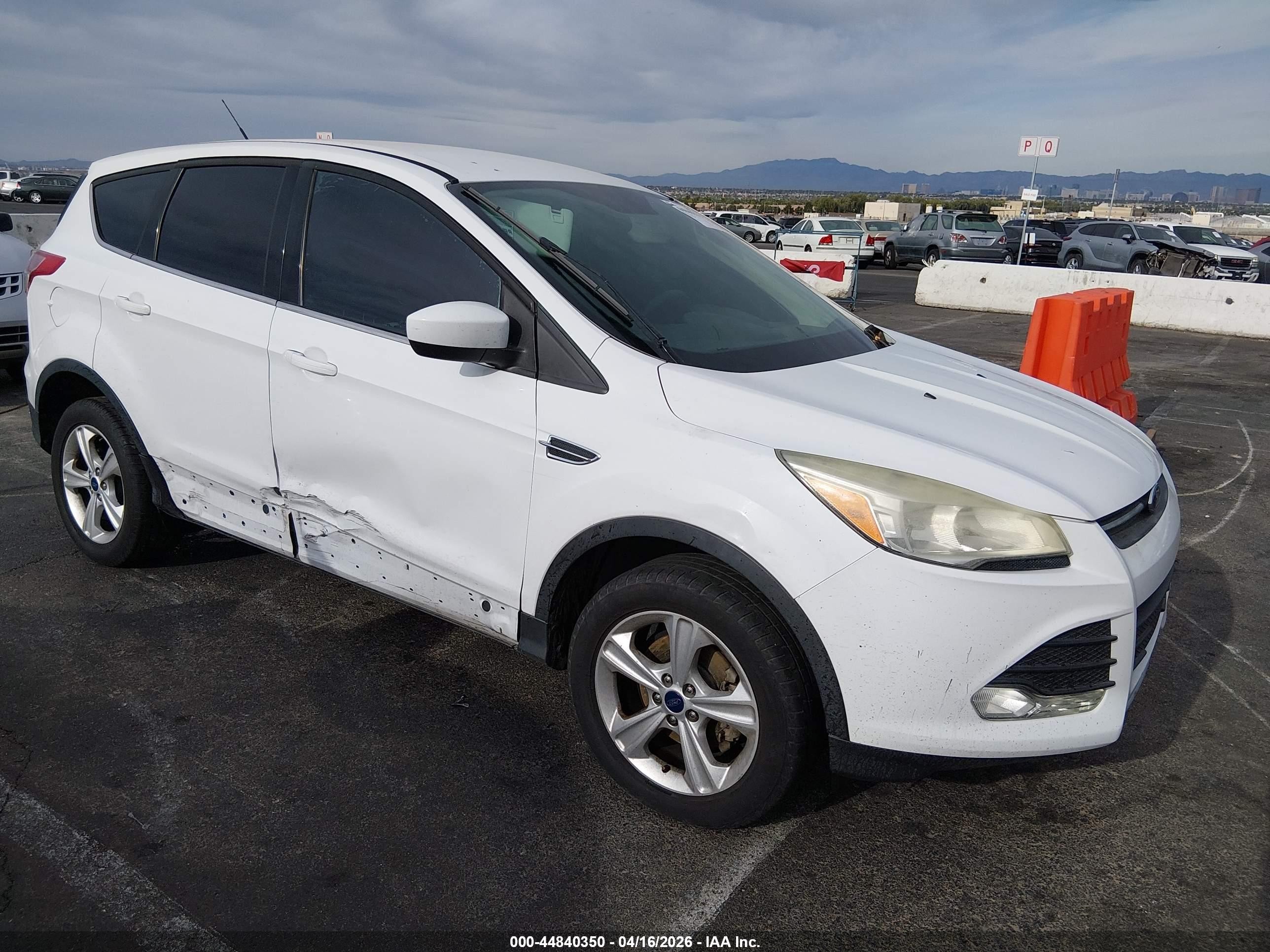2014 Ford Escape Se White vin: 1FMCU0GX5EUB64389