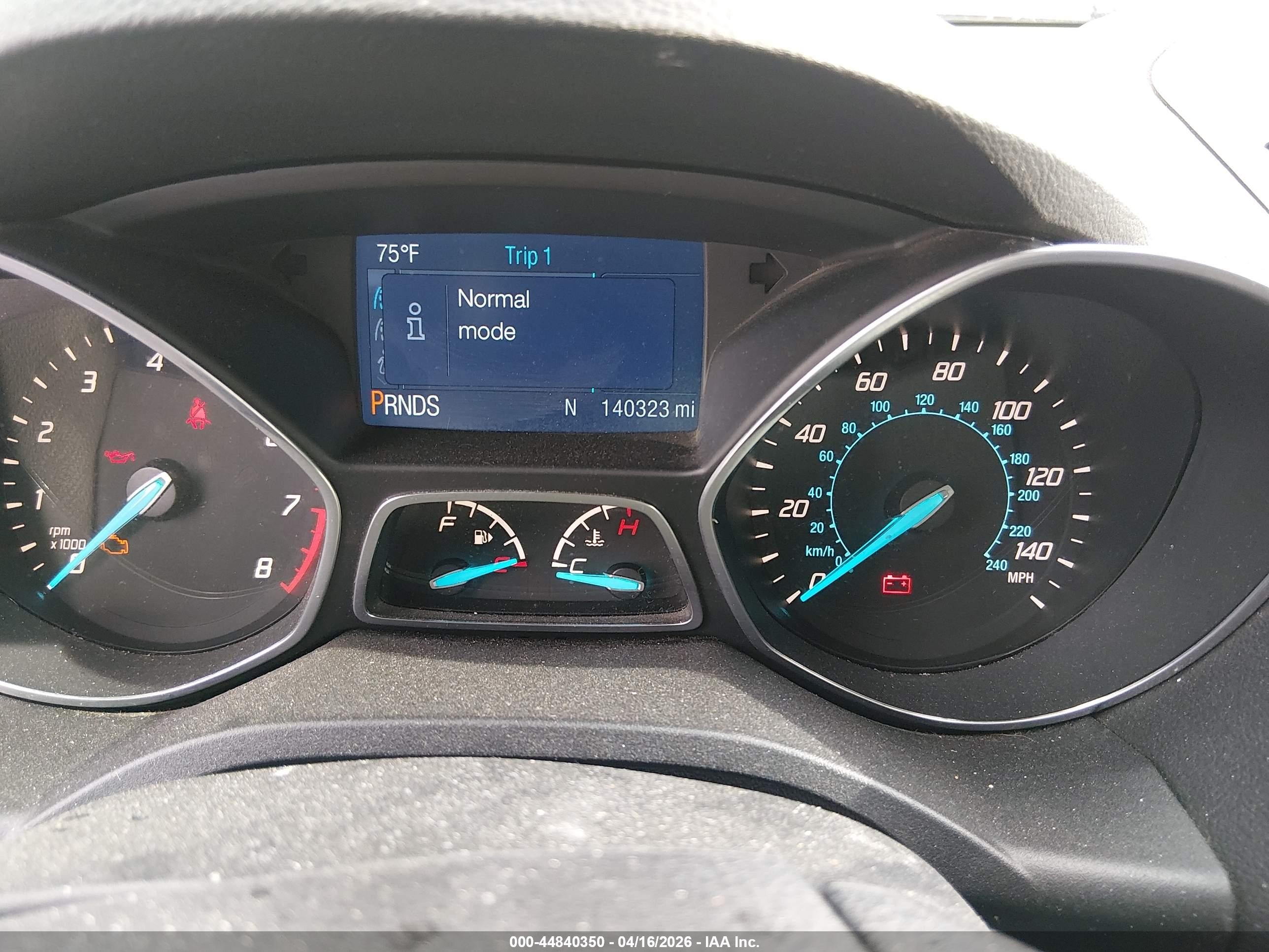 2014 Ford Escape Se White vin: 1FMCU0GX5EUB64389