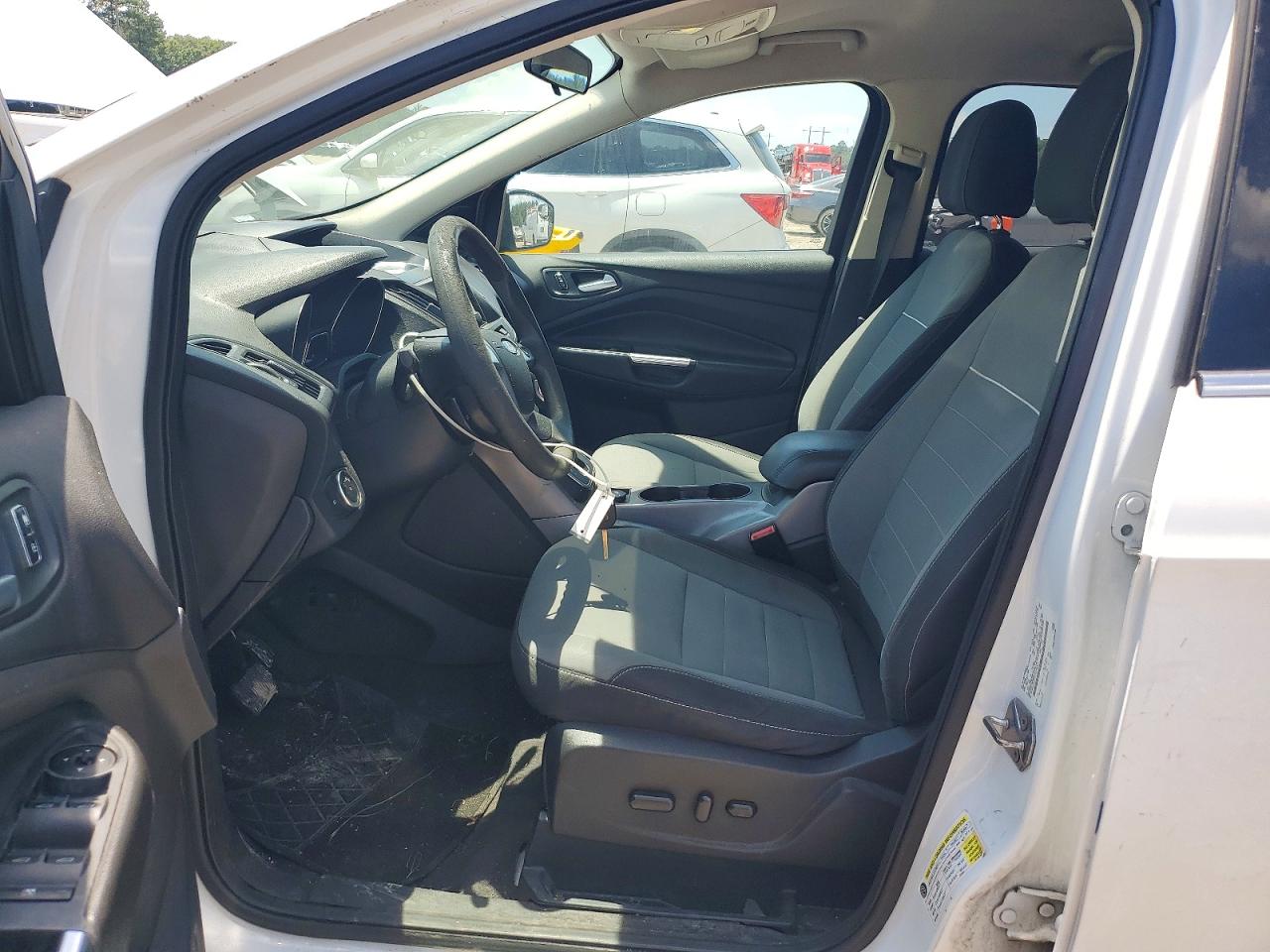 2015 Ford Escape Se White vin: 1FMCU0GX5FUC06321
