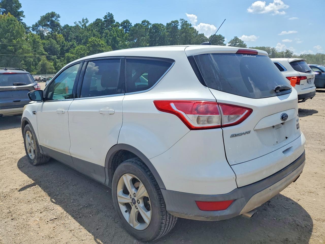 2015 Ford Escape Se White vin: 1FMCU0GX5FUC06321