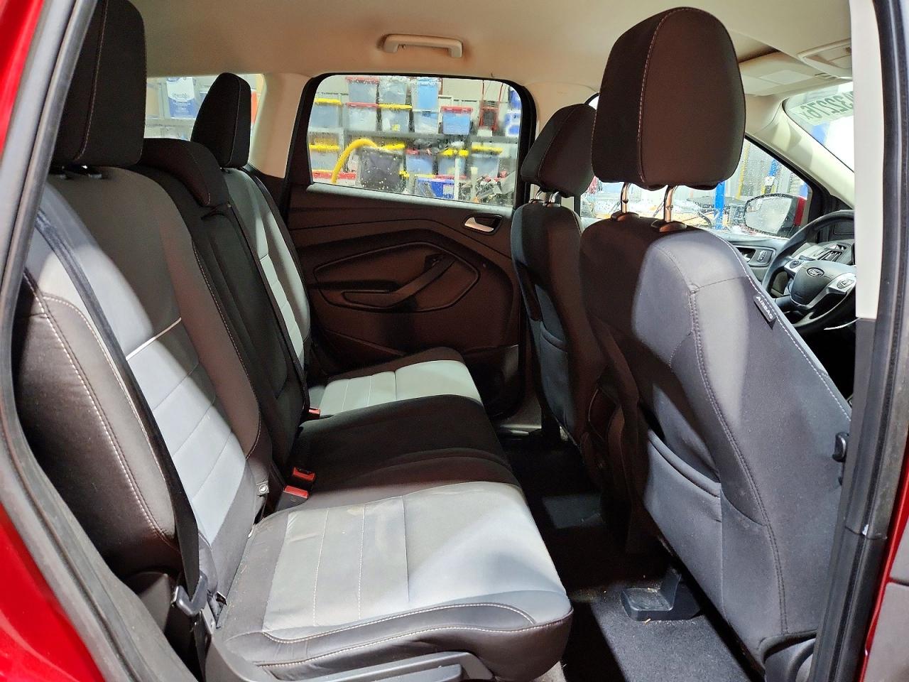 2015 Ford Escape Se Red vin: 1FMCU0GX5FUC35754
