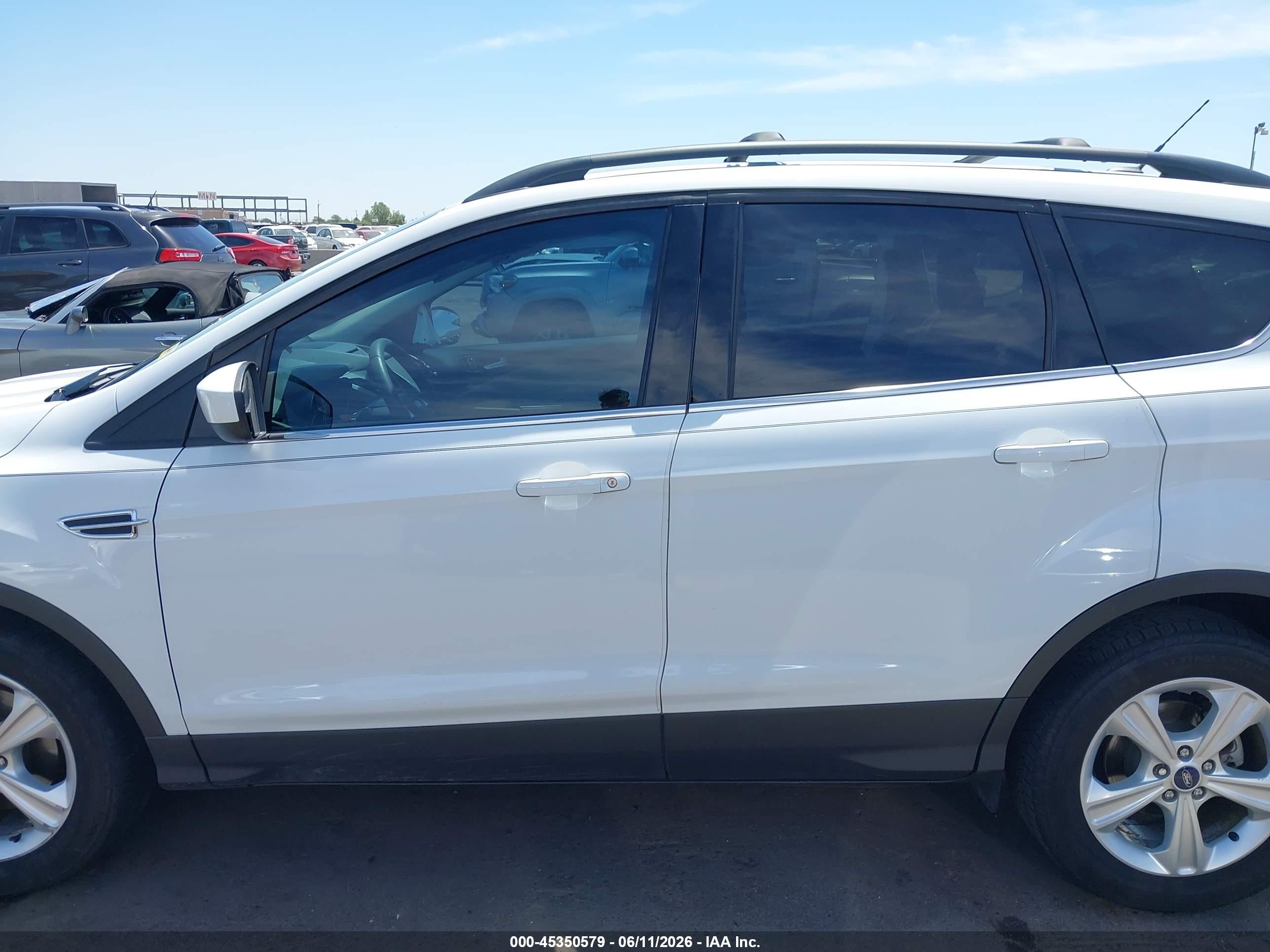 2013 Ford Escape Se White vin: 1FMCU0GX6DUA40551