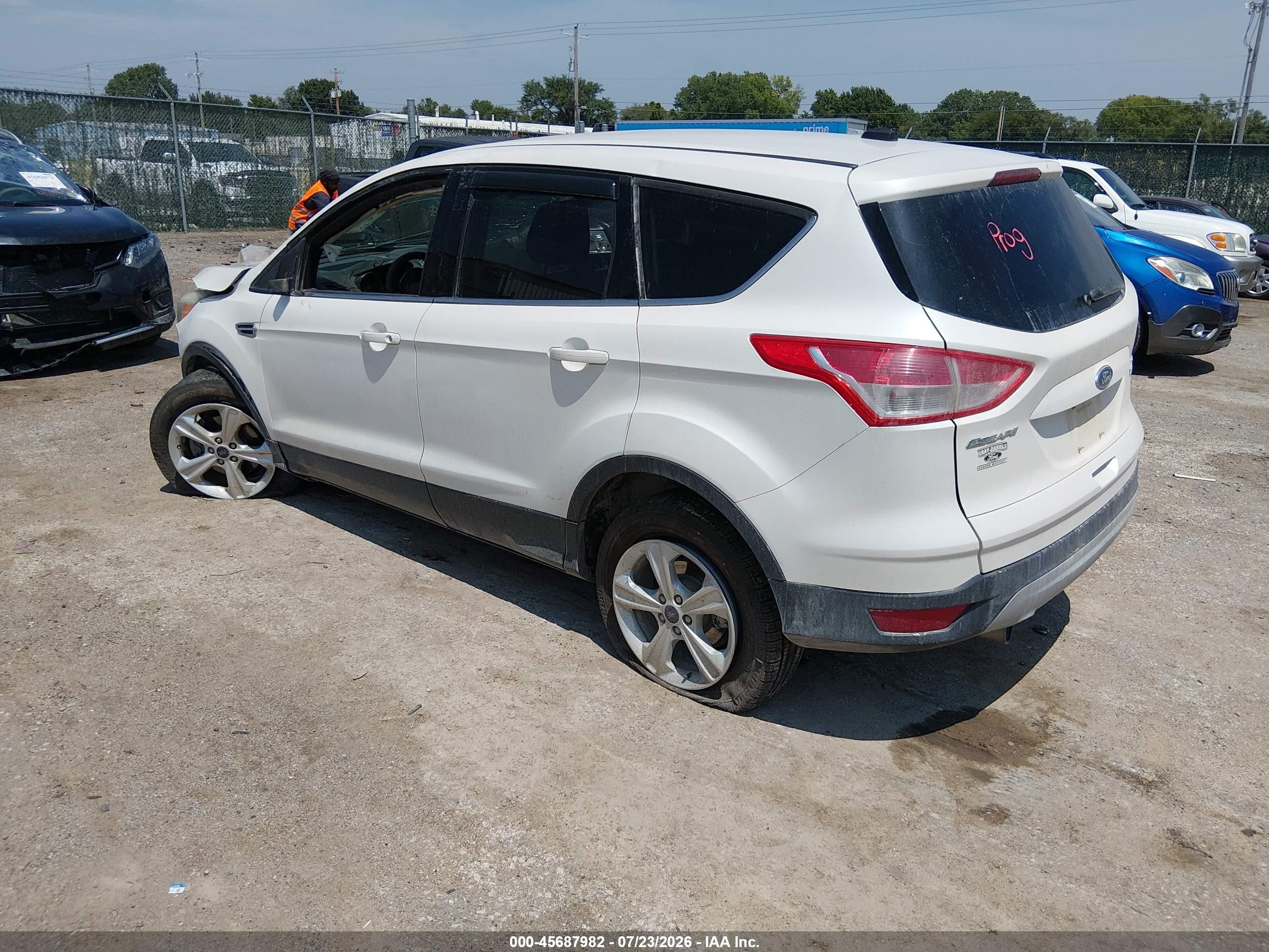 2013 Ford Escape Se White vin: 1FMCU0GX6DUC52043