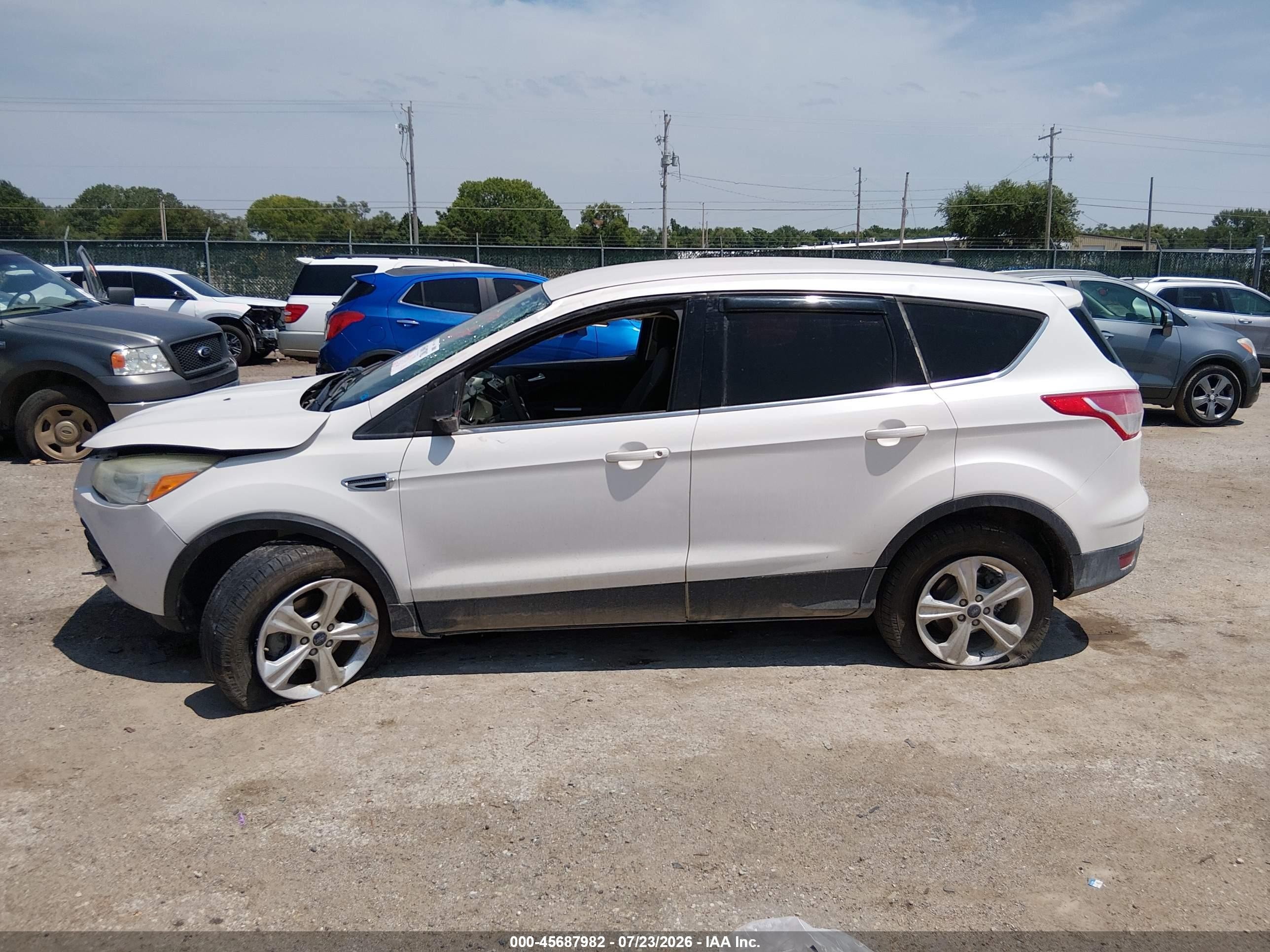 2013 Ford Escape Se White vin: 1FMCU0GX6DUC52043