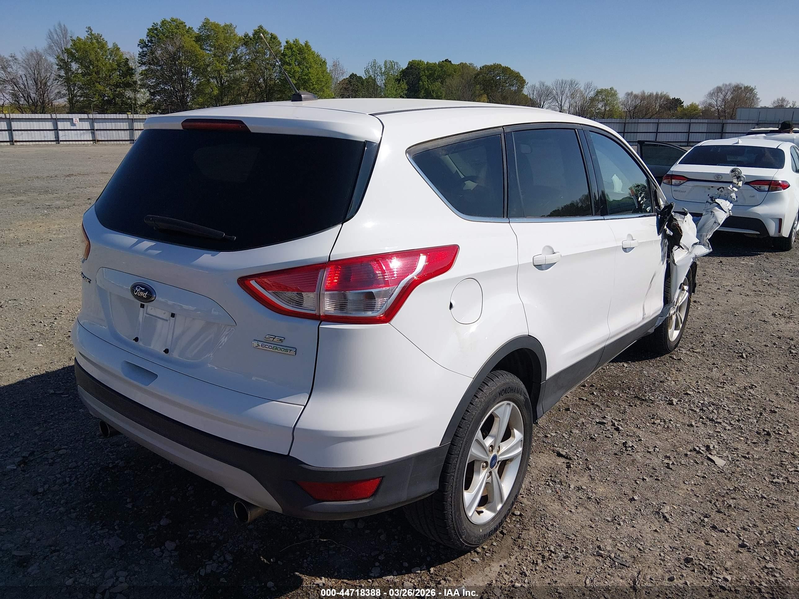 2013 Ford Escape Se White vin: 1FMCU0GX6DUD22382