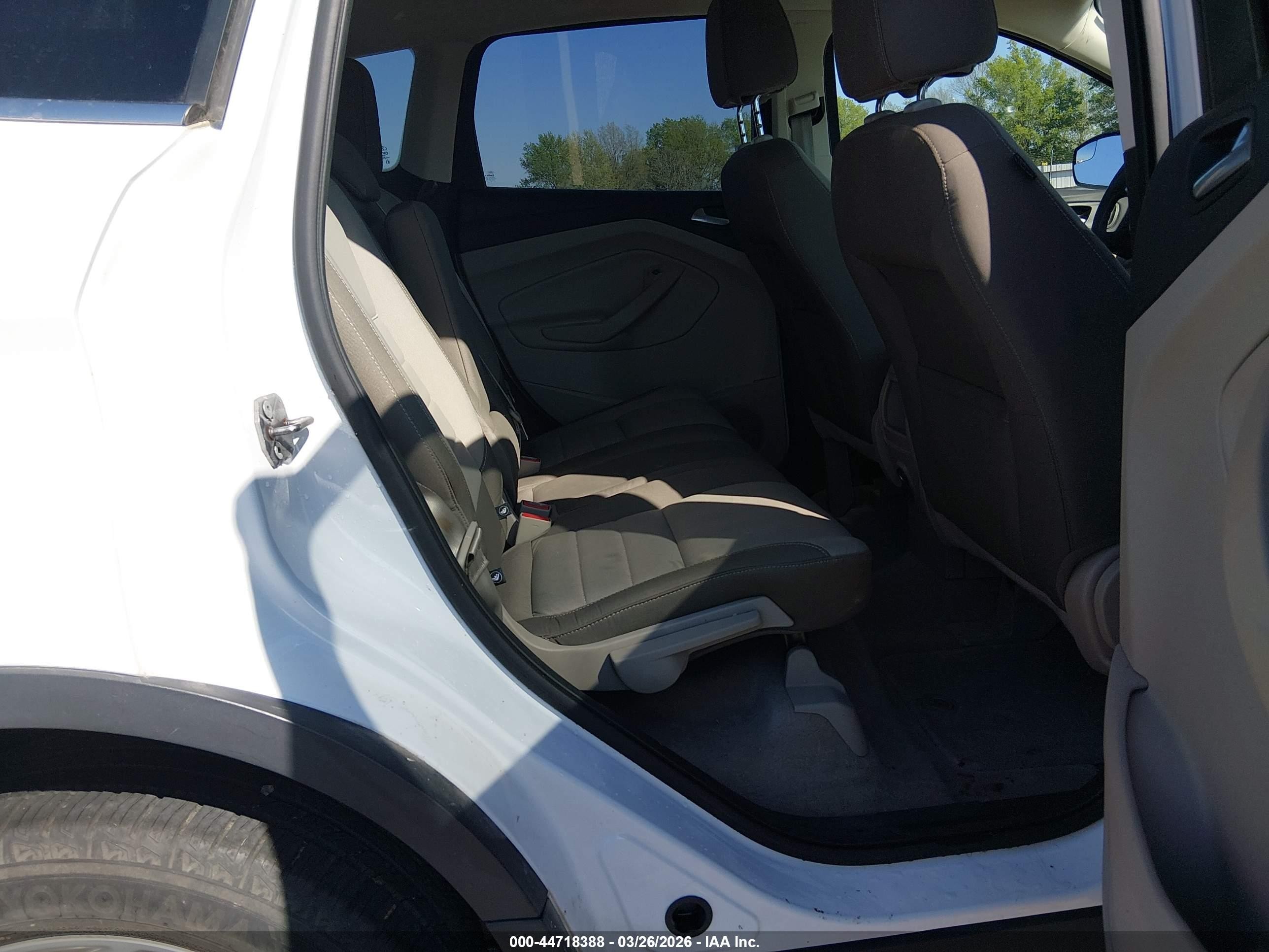 2013 Ford Escape Se White vin: 1FMCU0GX6DUD22382