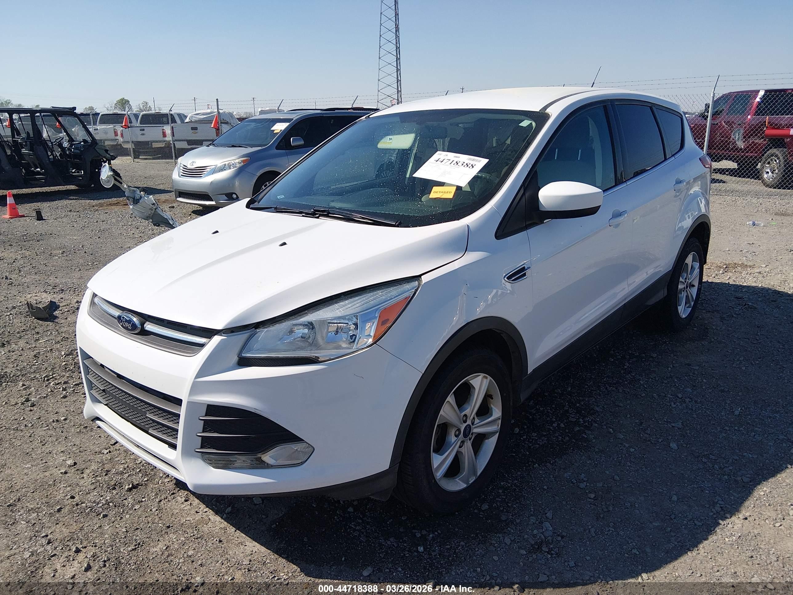 2013 Ford Escape Se White vin: 1FMCU0GX6DUD22382