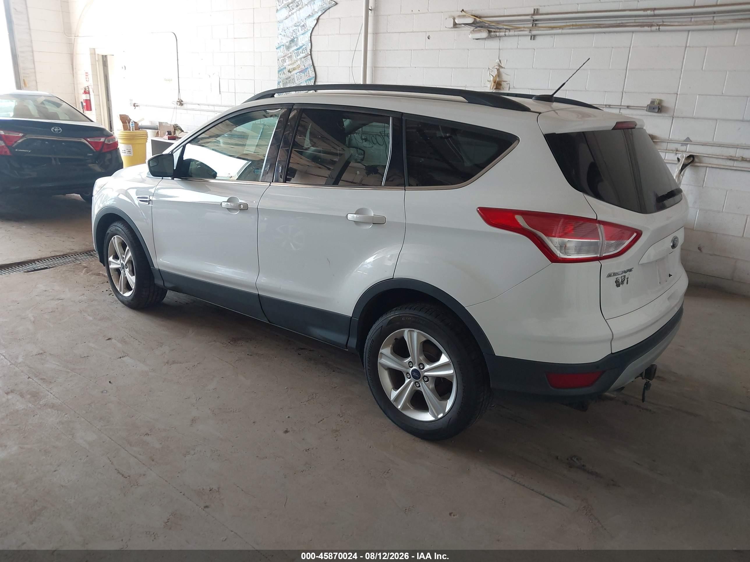 2014 Ford Escape Se White vin: 1FMCU0GX6EUA70697