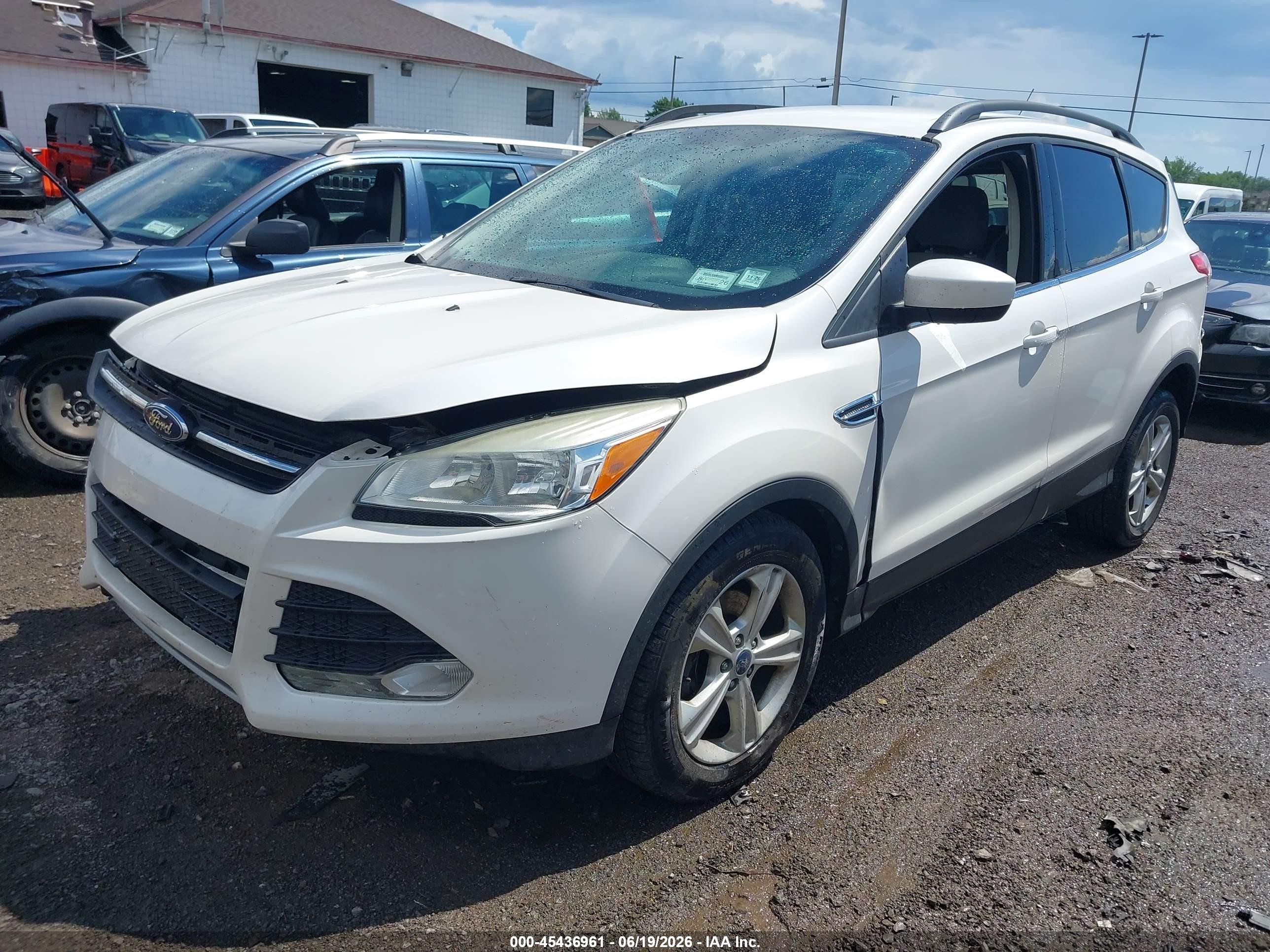 2014 Ford Escape Se White vin: 1FMCU0GX6EUB42417
