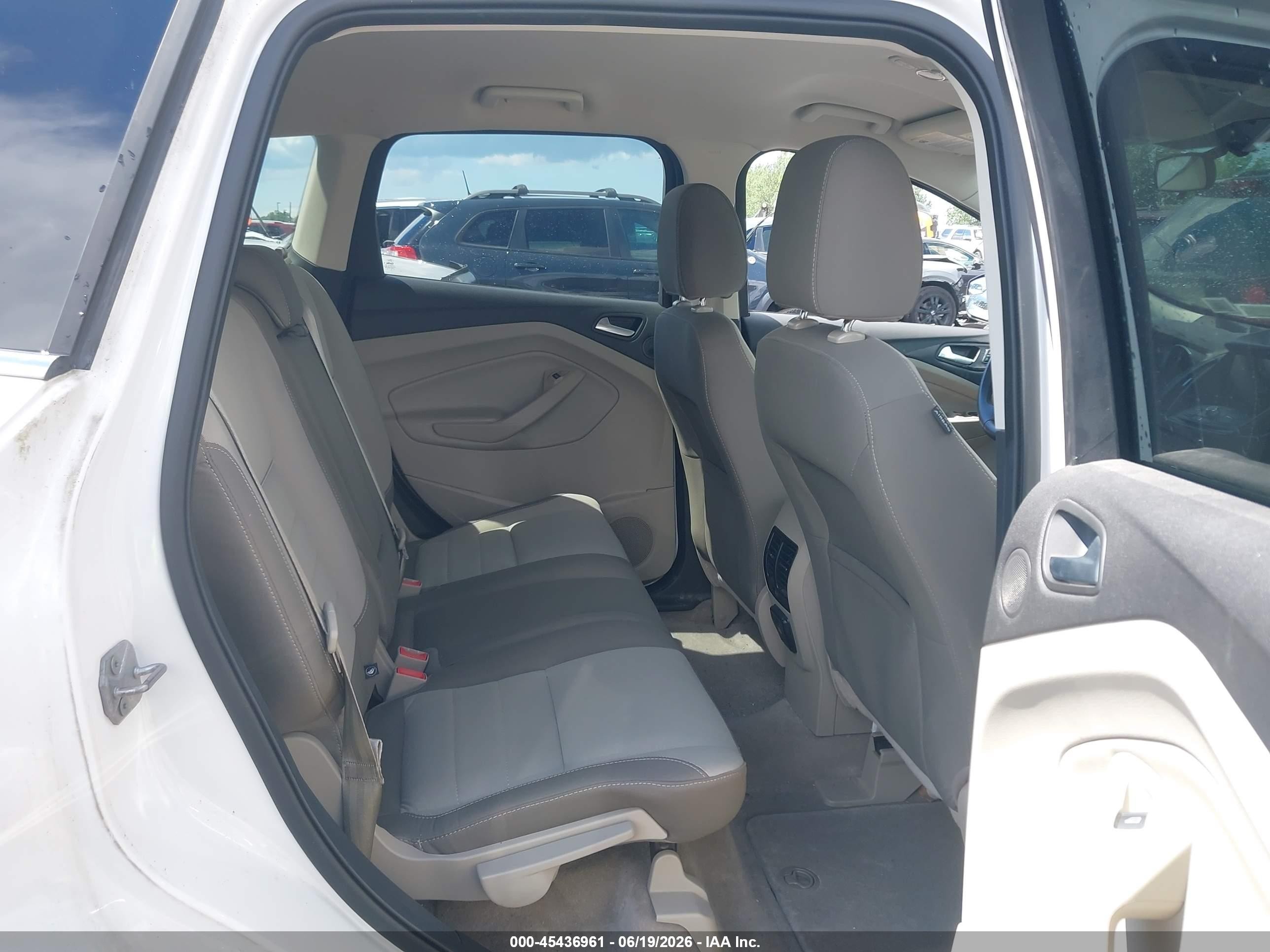 2014 Ford Escape Se White vin: 1FMCU0GX6EUB42417