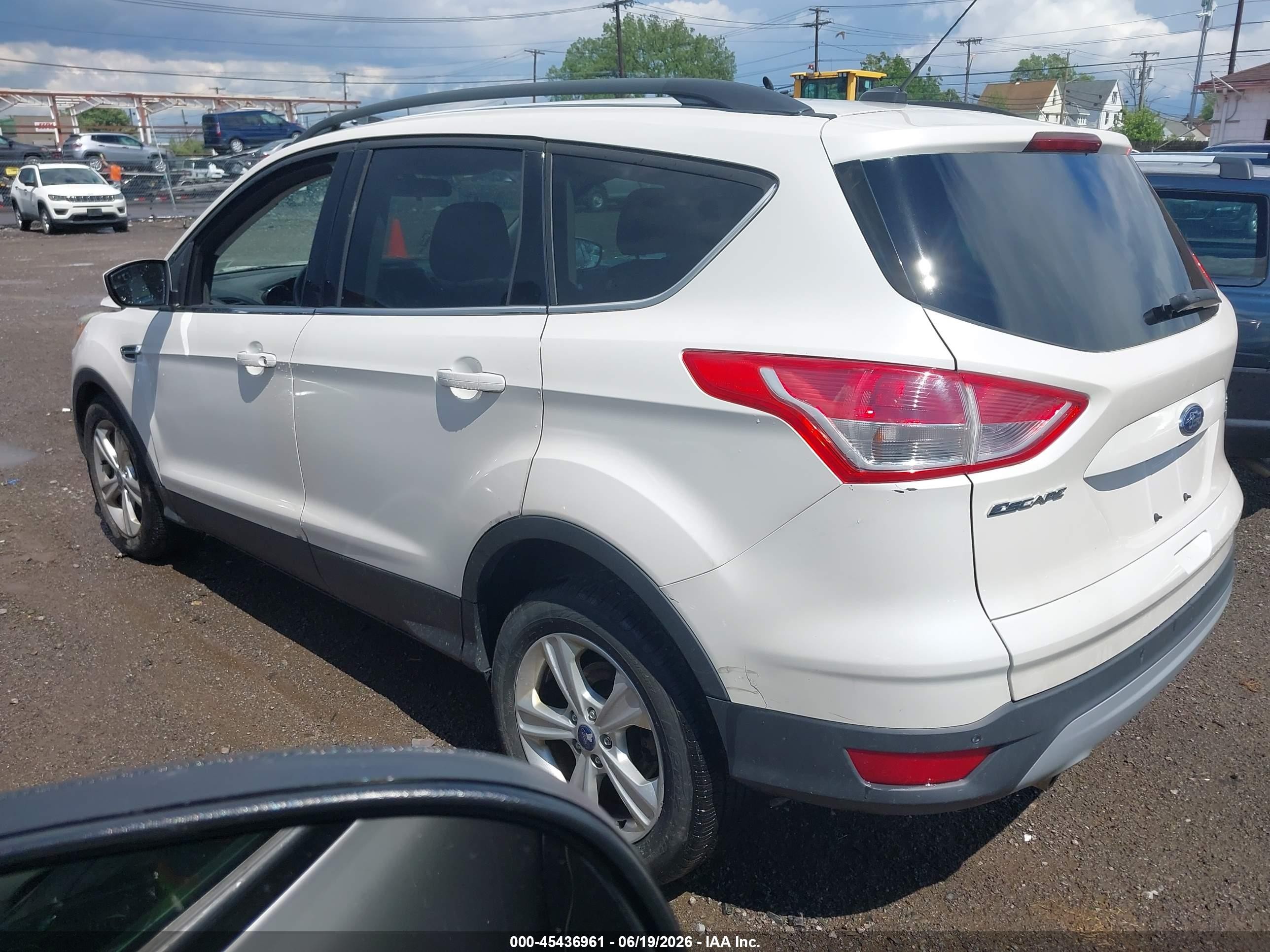 2014 Ford Escape Se White vin: 1FMCU0GX6EUB42417