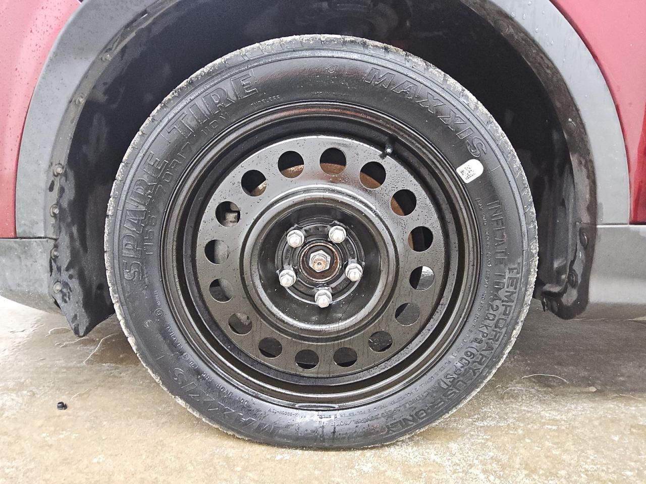 2014 Ford Escape Se Red vin: 1FMCU0GX6EUB77703 Damage: Left Front Wheel, Missing, Replacement Required