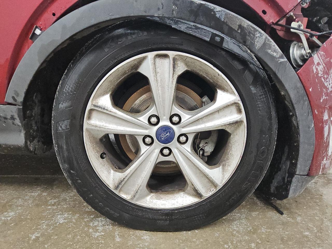 2014 Ford Escape Se Red vin: 1FMCU0GX6EUB77703 Damage: Right Front Wheel, Curb Rash, 7 To 8 Inches