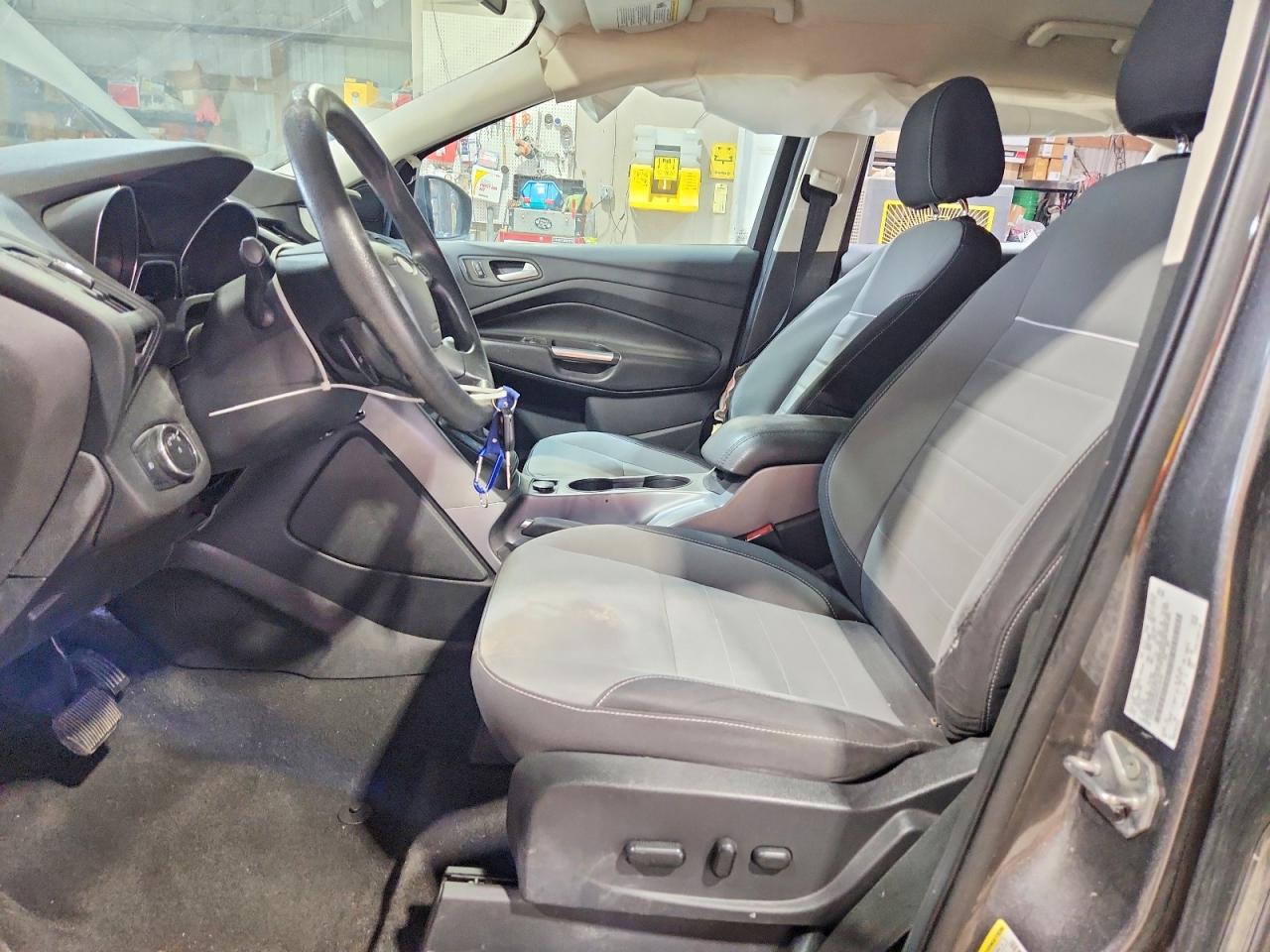 2014 Ford Escape Se Серый vin: 1FMCU0GX6EUC18797
