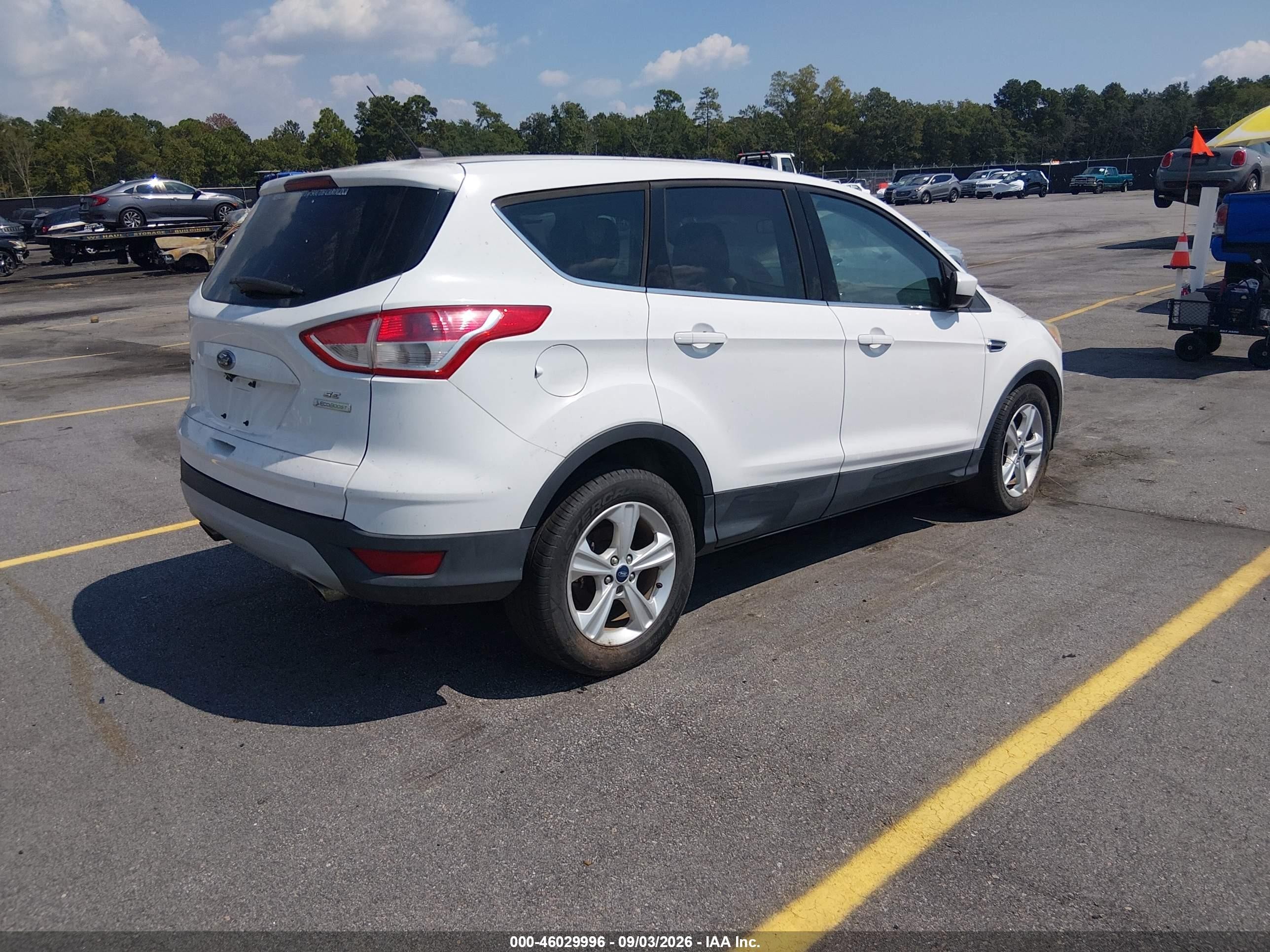 2014 Ford Escape Se White vin: 1FMCU0GX6EUD02599