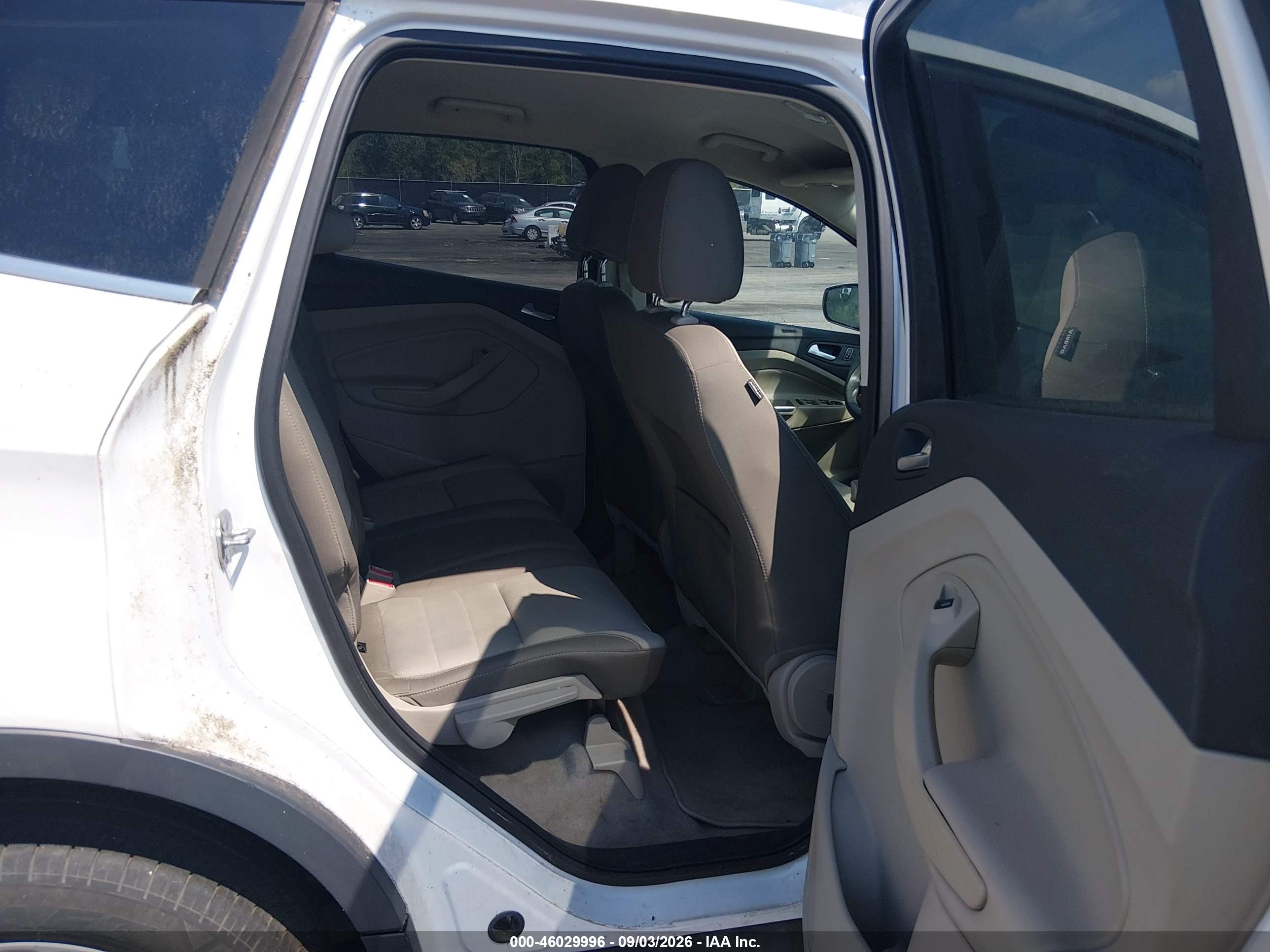 2014 Ford Escape Se White vin: 1FMCU0GX6EUD02599
