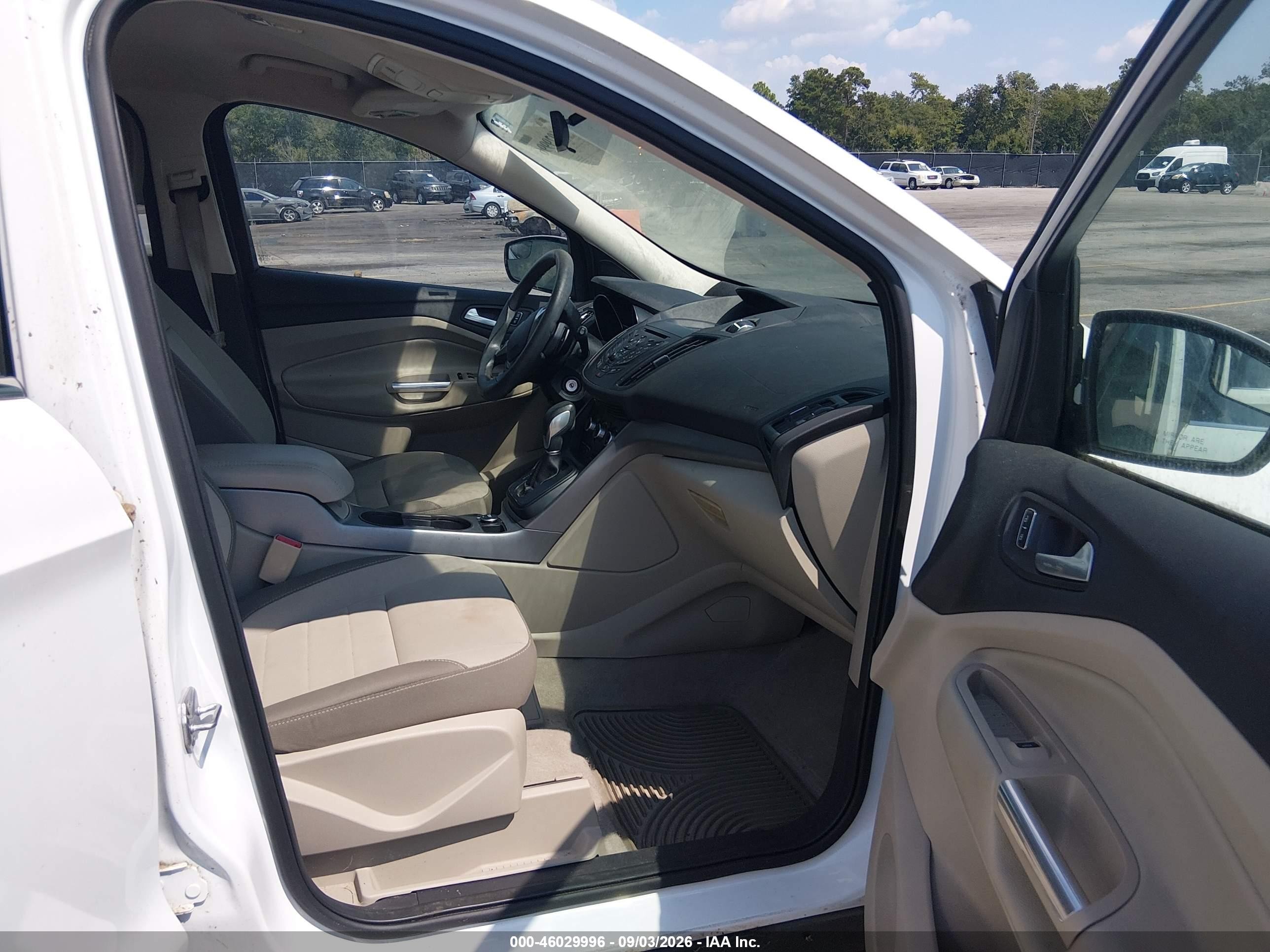 2014 Ford Escape Se White vin: 1FMCU0GX6EUD02599